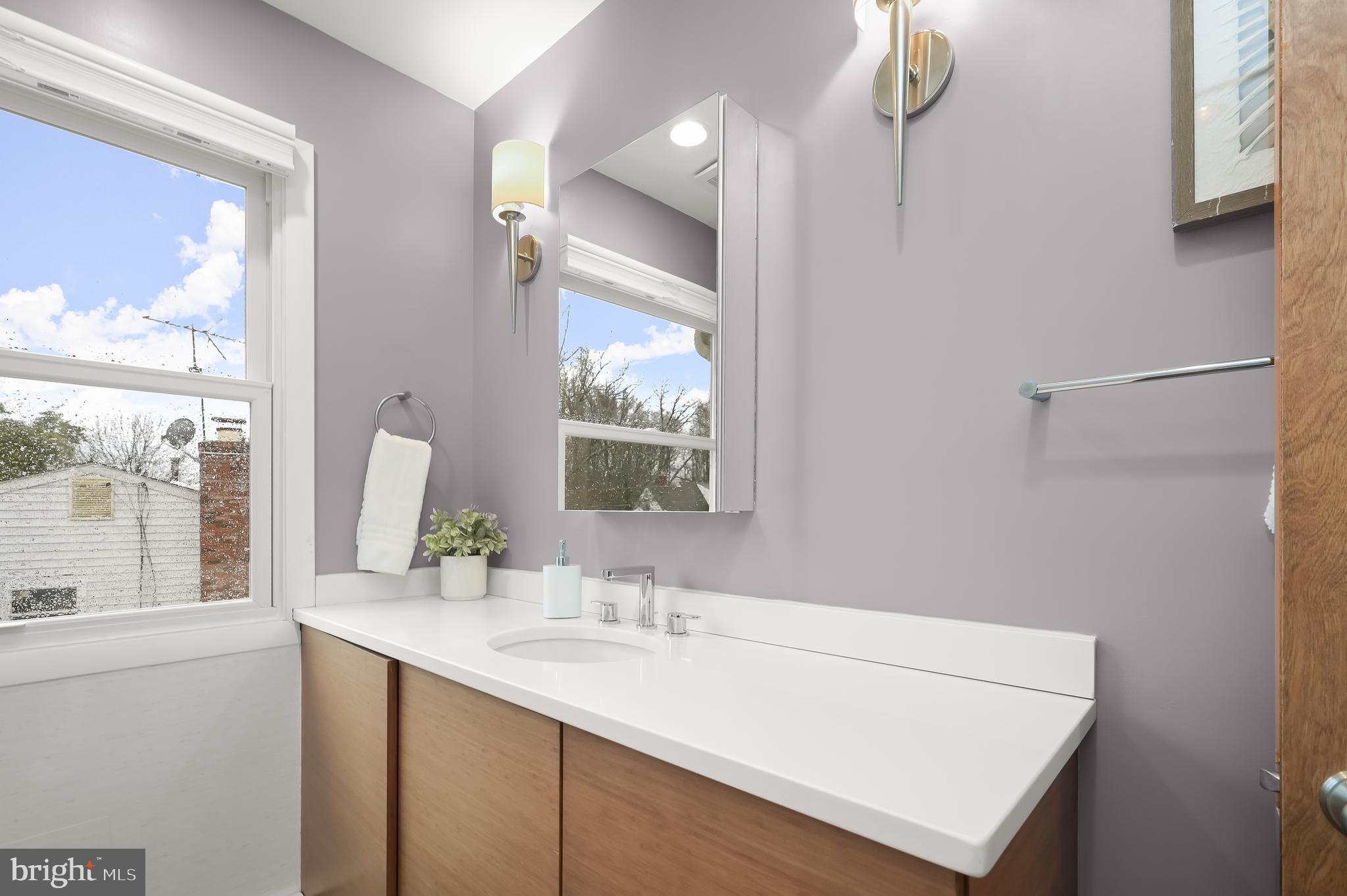 CRESTHAVEN - Residential