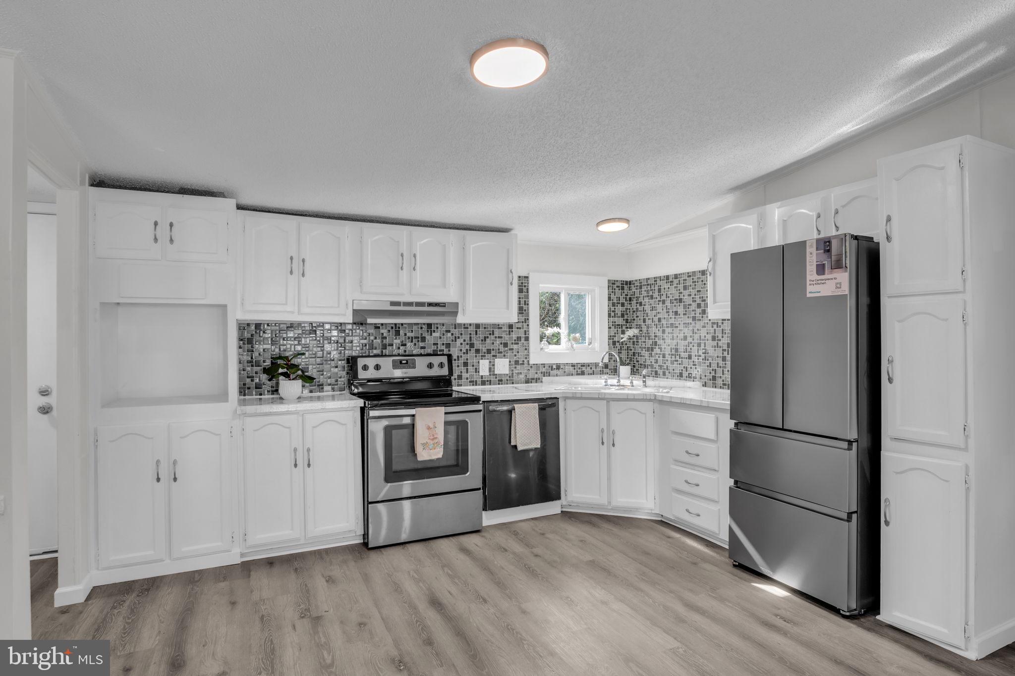 MILL CREEK ESTATES - Residential