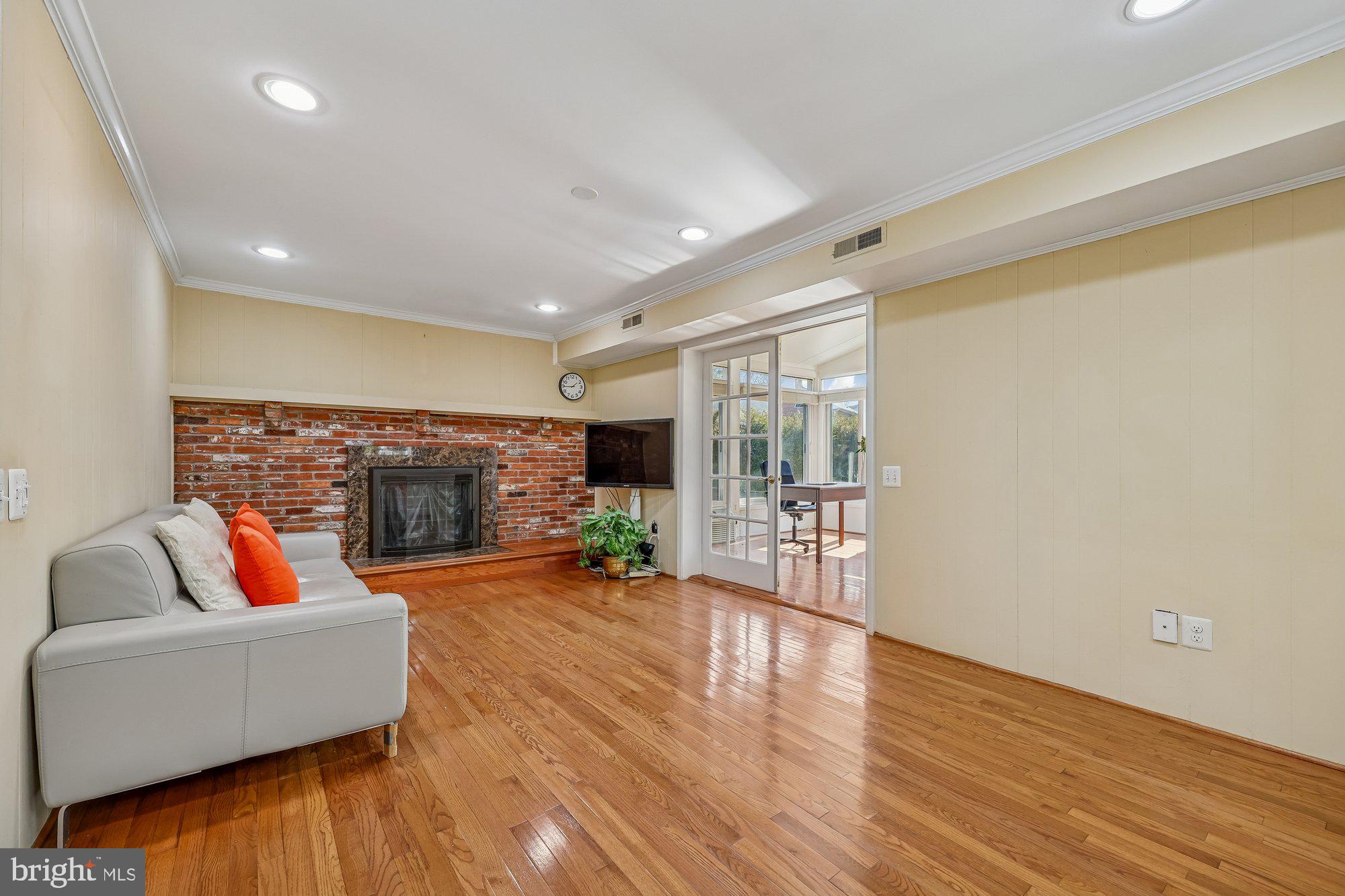 FOX HILLS WEST - Residential