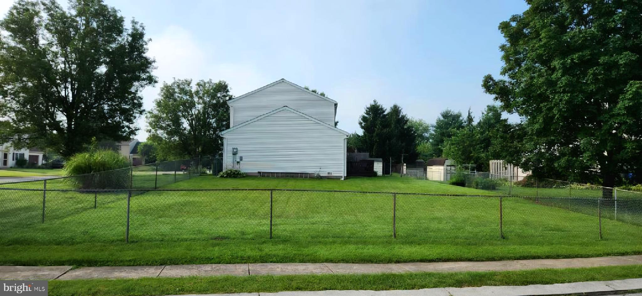 3152 GLEN HOLLOW DRIVE