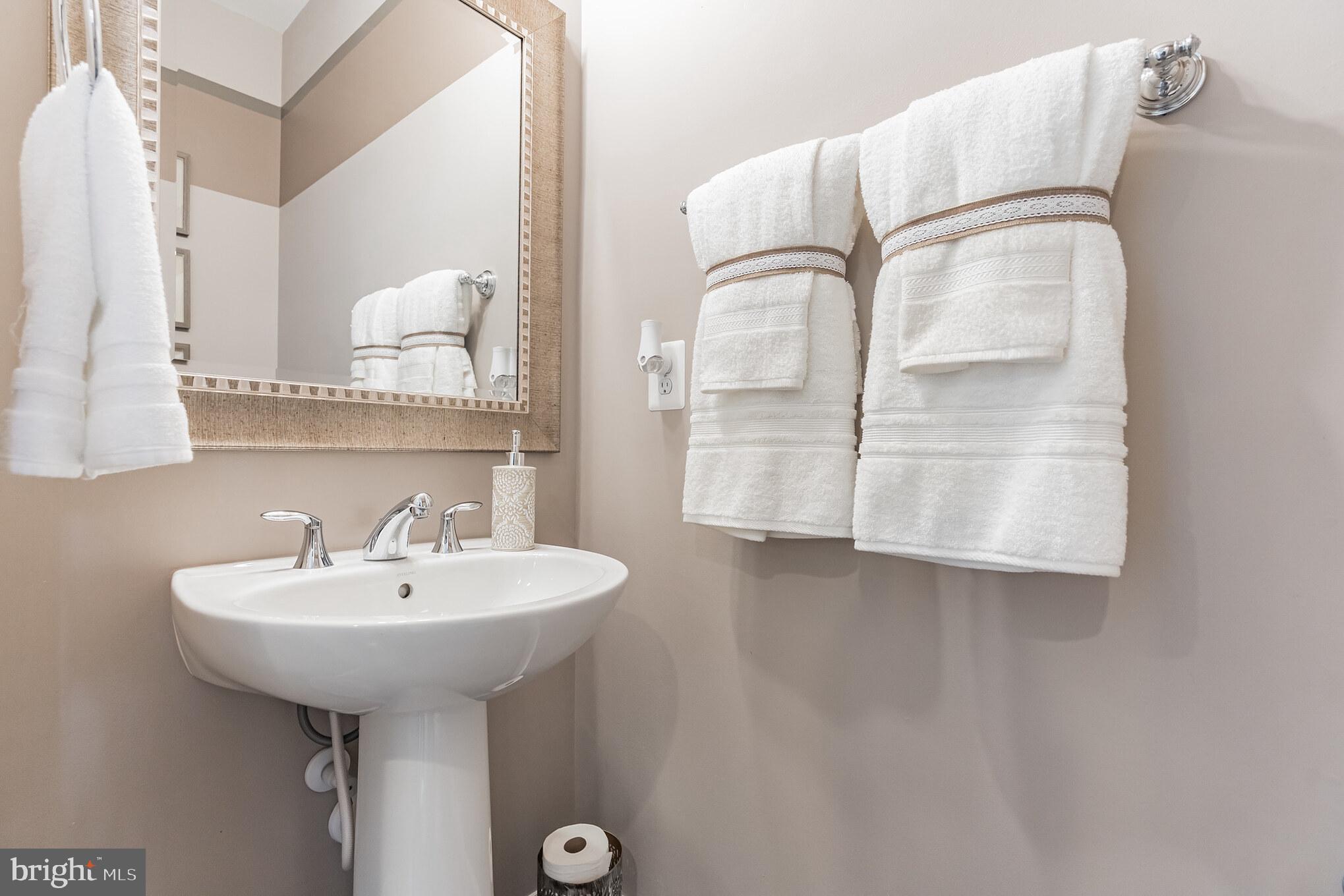 BRADLEY SQUARE - Residential