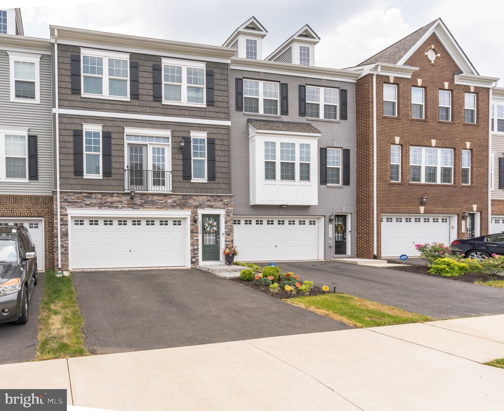 BRADLEY SQUARE - Residential