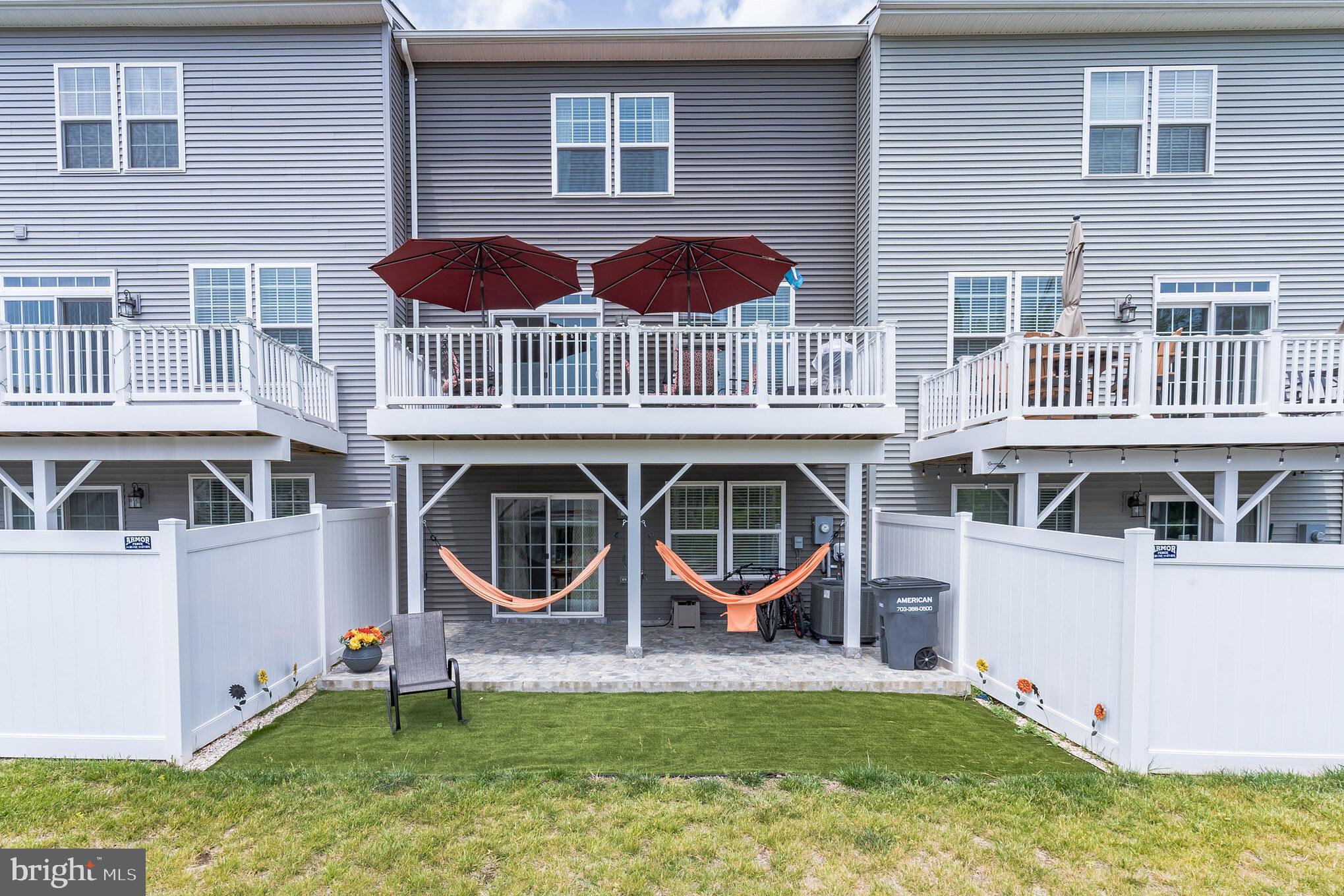 BRADLEY SQUARE - Residential