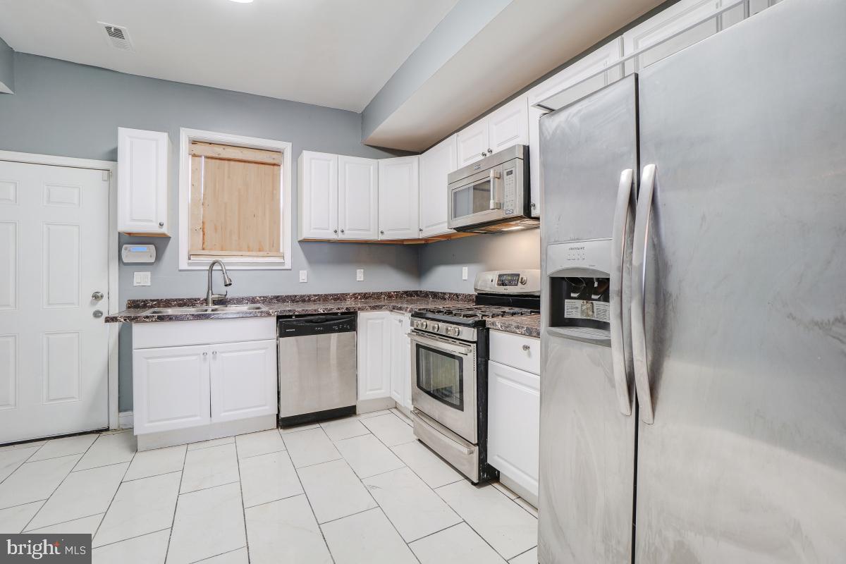 EASTERWOOD PARK - Residential