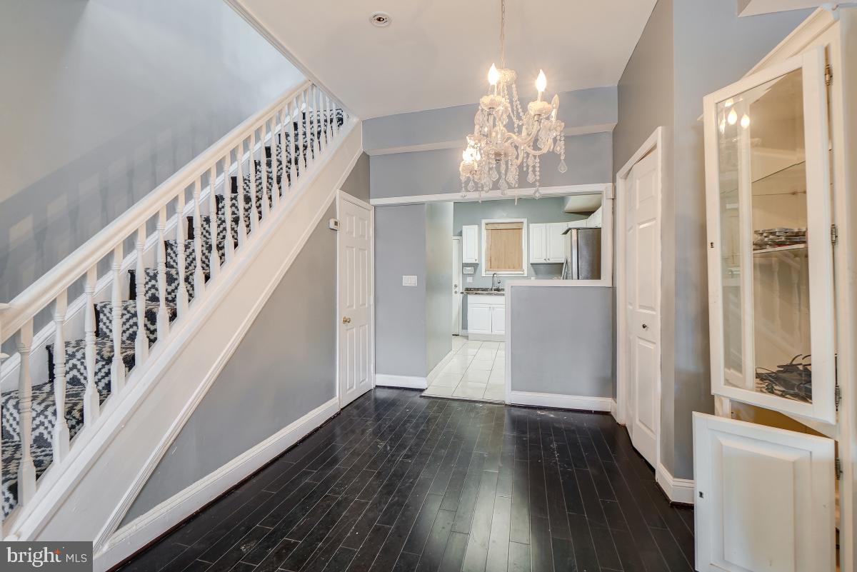 EASTERWOOD PARK - Residential