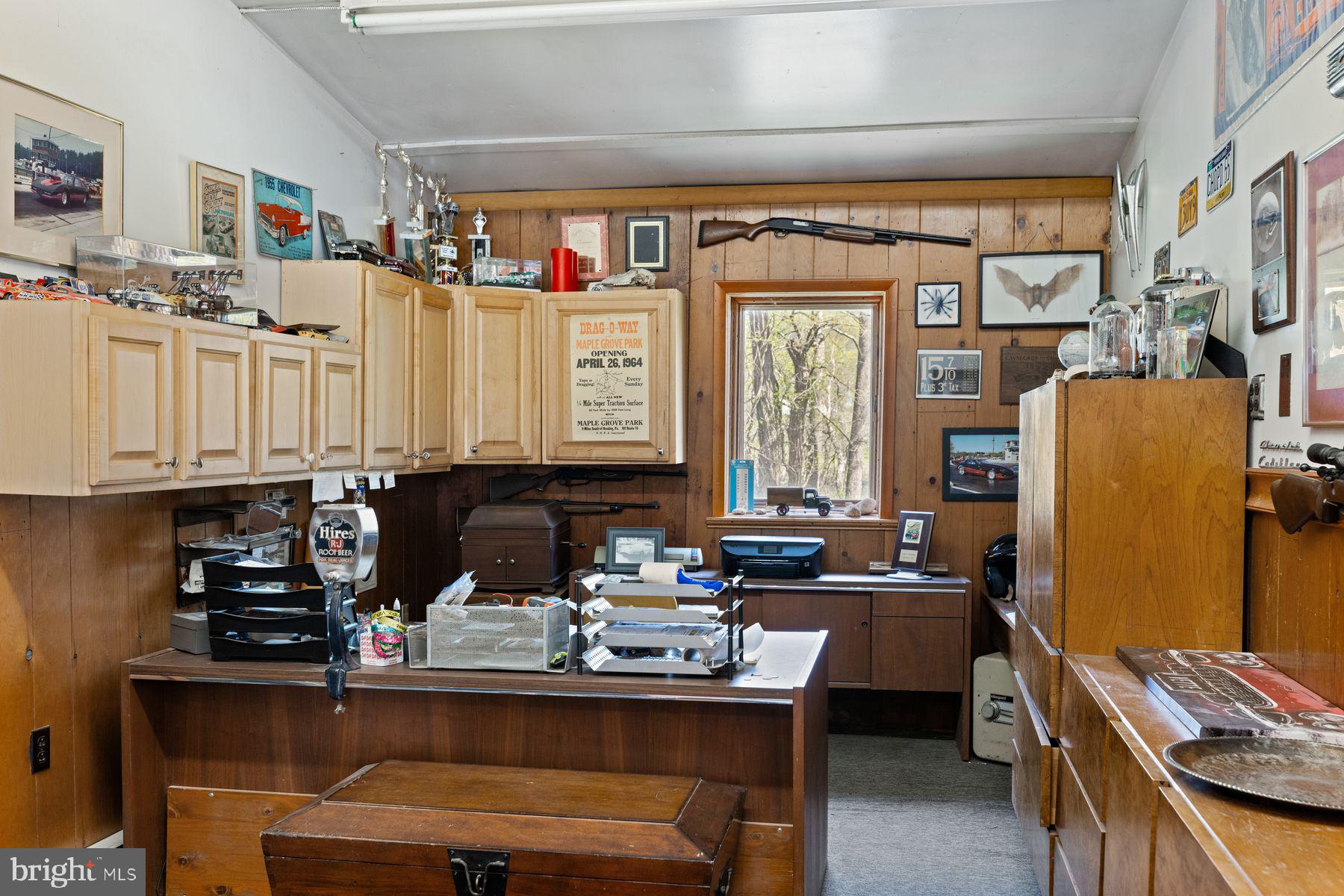 000 - Commercial Sale