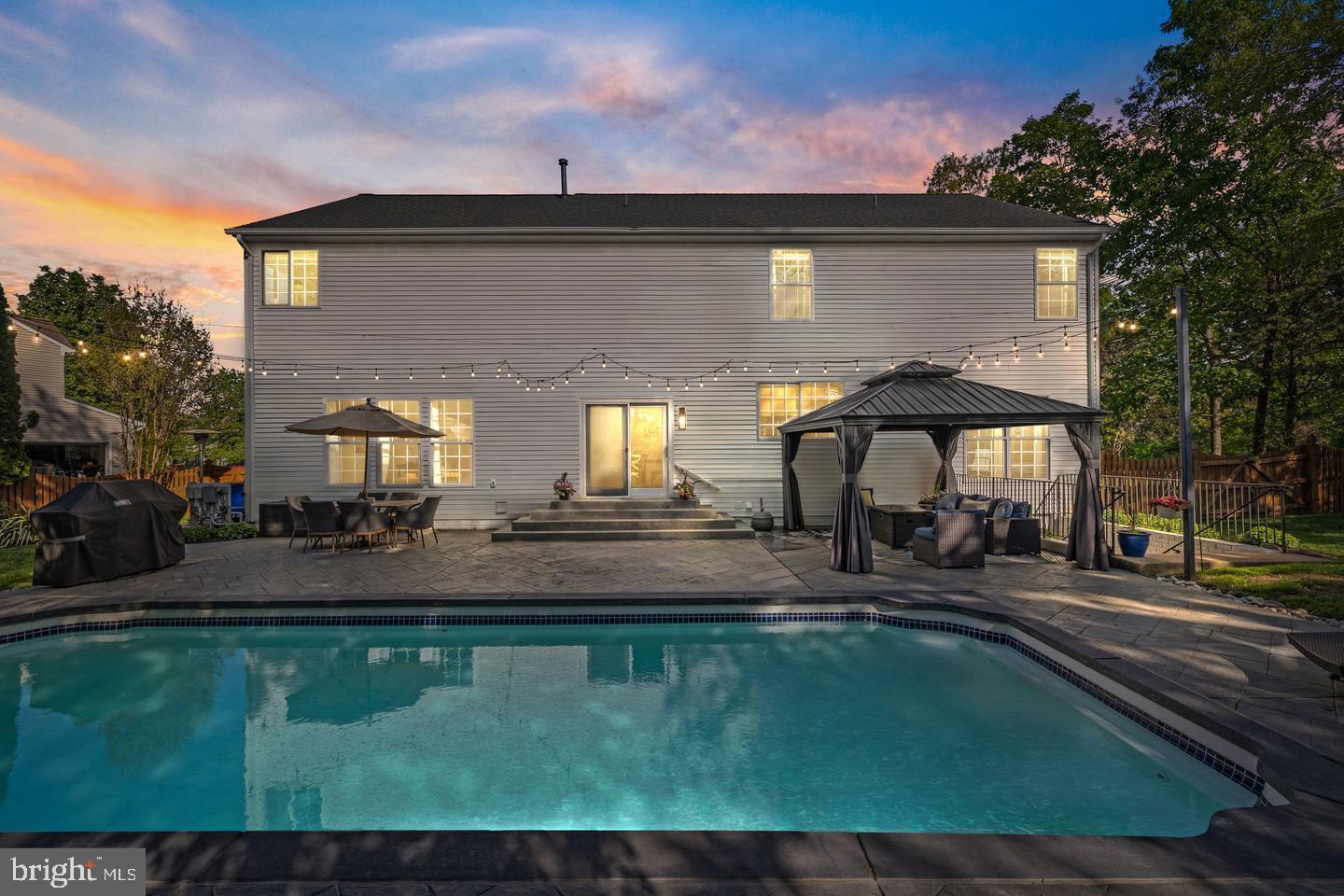 10274 HORIZON VIEW COURT