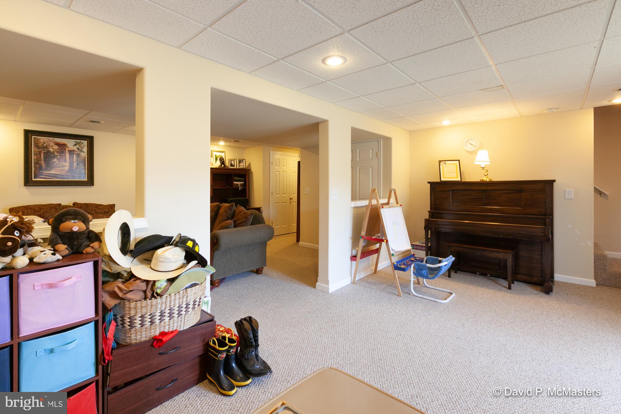 BUNKER HILL HEIGHTS - Residential