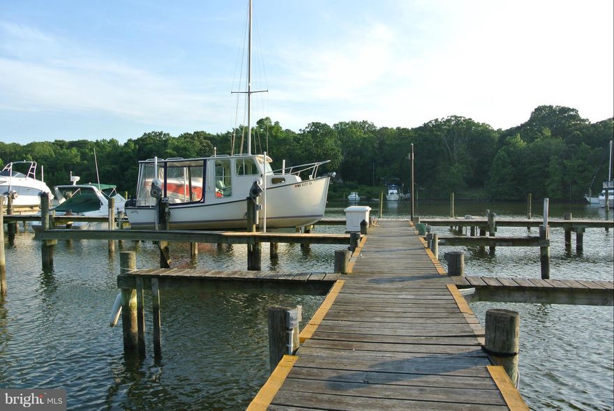 WATERFRONT 3 Bedroom TOWNHOUSE UPDATED & REFRESHED in Private Community with BOAT SLIP on Middle River, ONLY $200,000! Kitchen features Updated Cabinets & Stainless Appliances, Refreshed 2 Full Baths, 2 decks & INCREDIBLE VIEWS ABOUND! WON'T LAST LONG! Your new home awaits! OPEN SAT 2/4 12-2 pm...Please stop by!