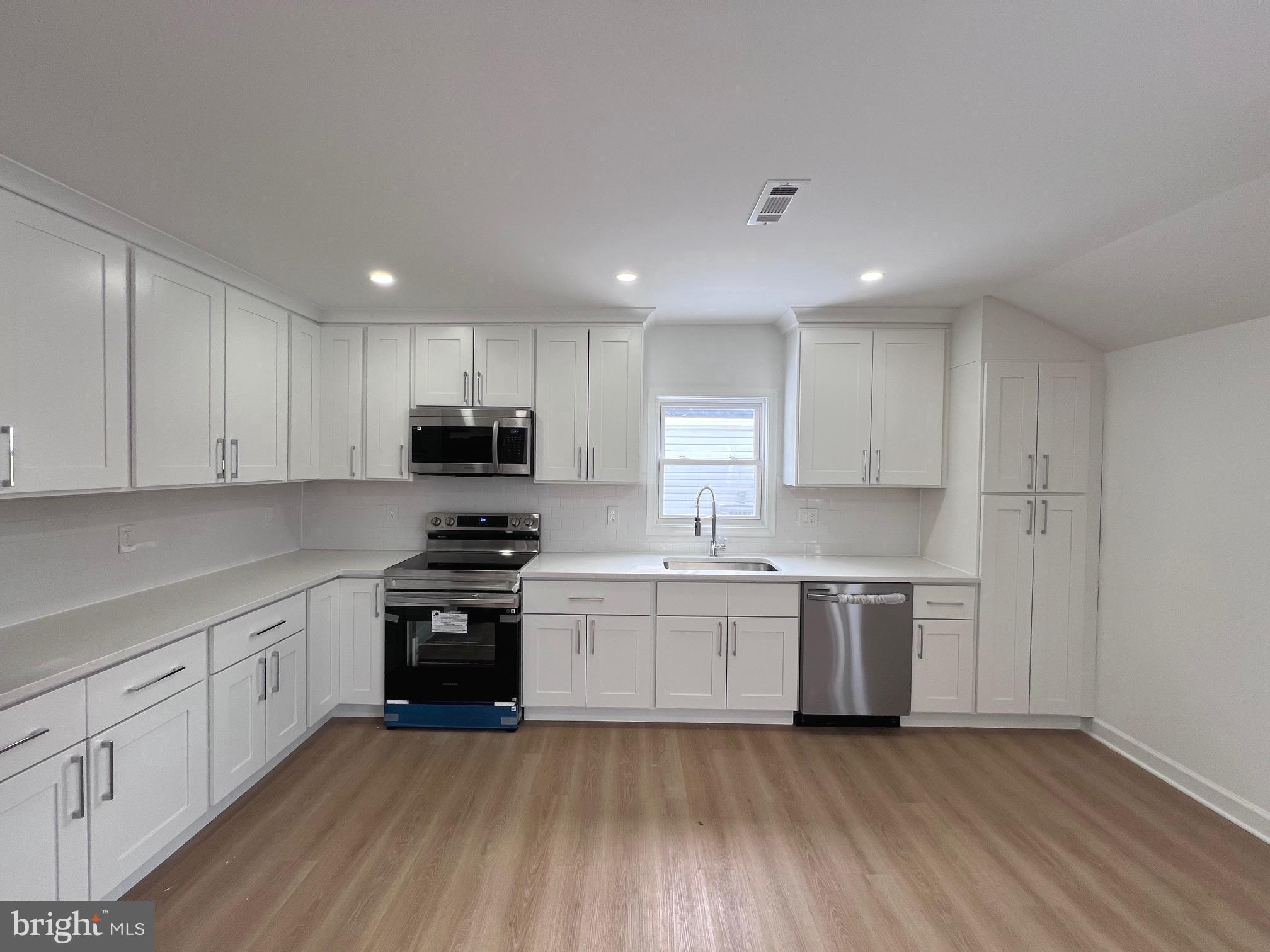 KRAKOW - Residential