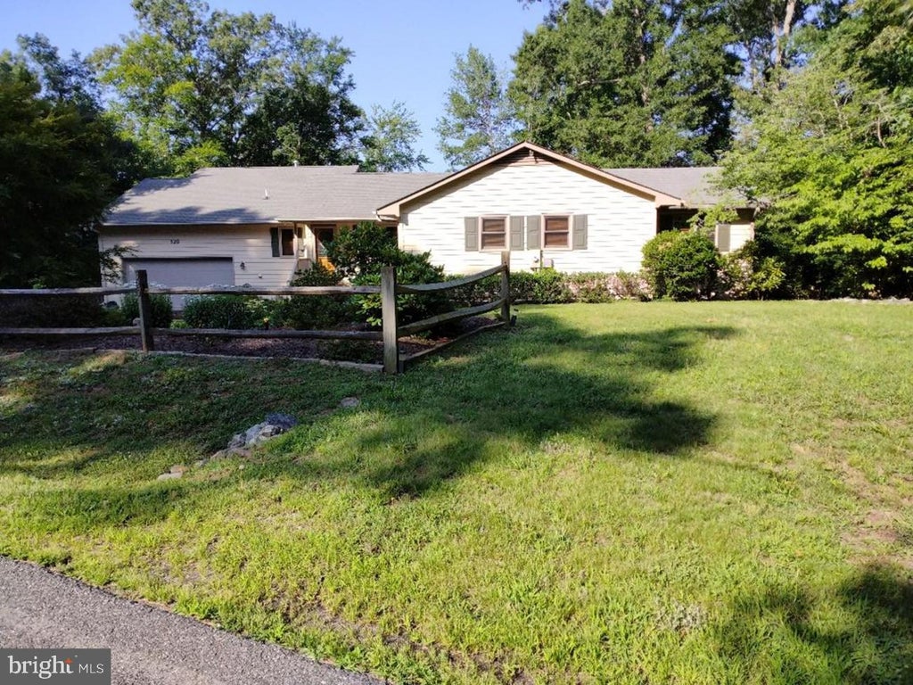 Photo of 520 Lake Caroline Drive, RUTHER GLEN, VA 22546 (MLS # VACV2010794)