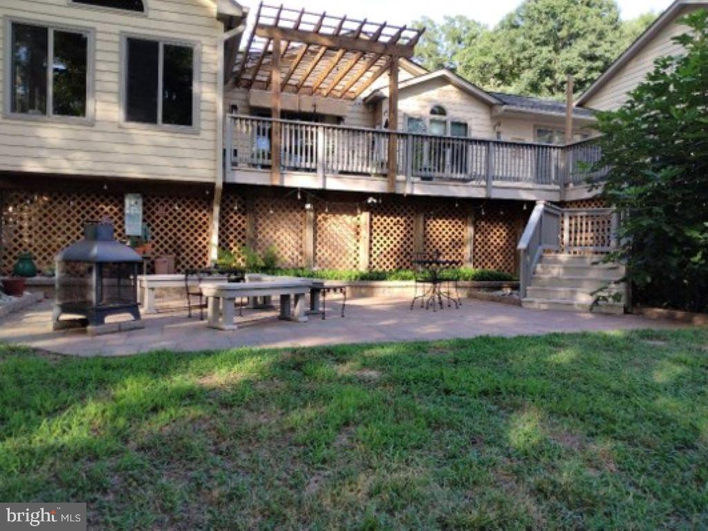 520 LAKE CAROLINE DRIVE