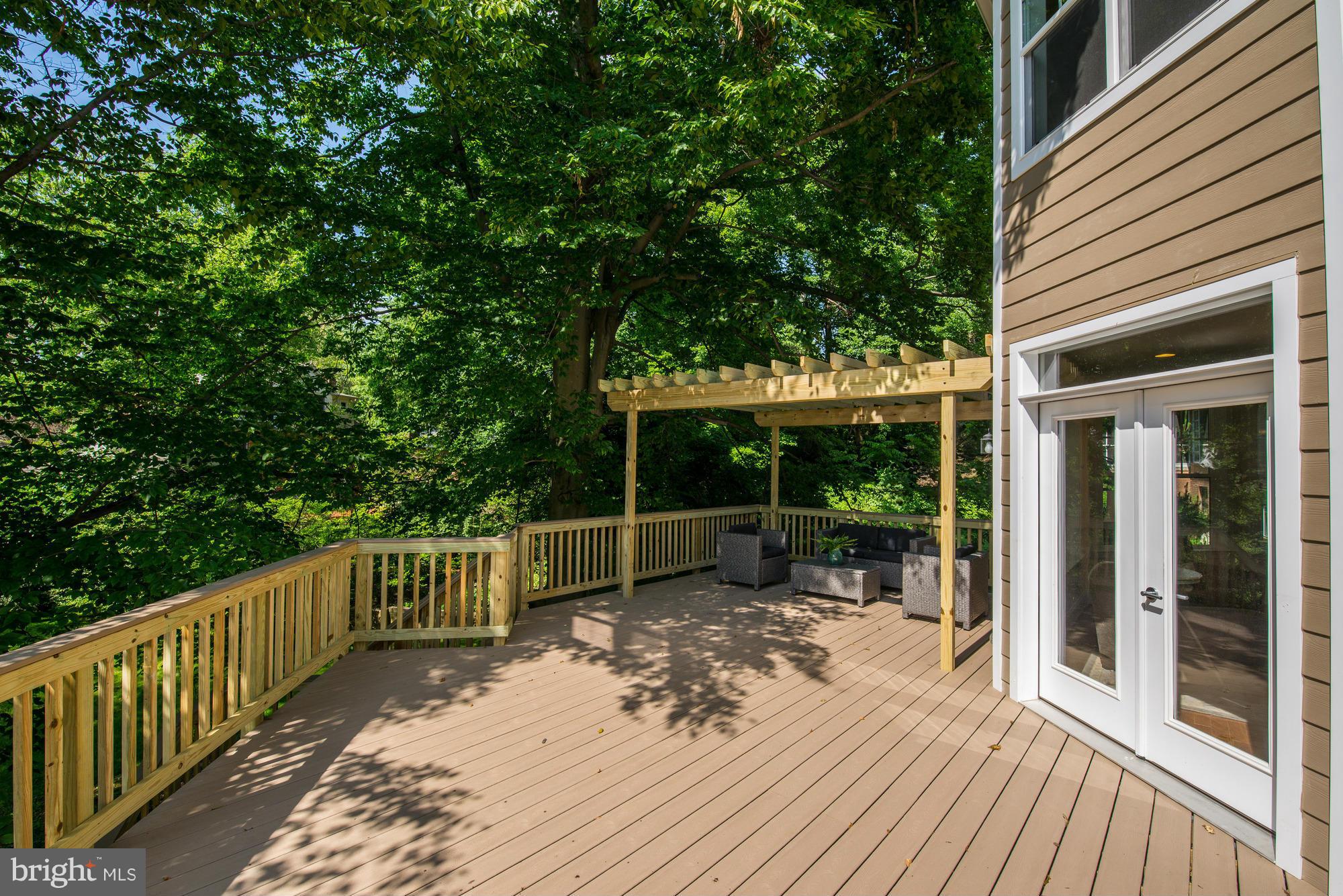 KENWOOD PARK - Residential