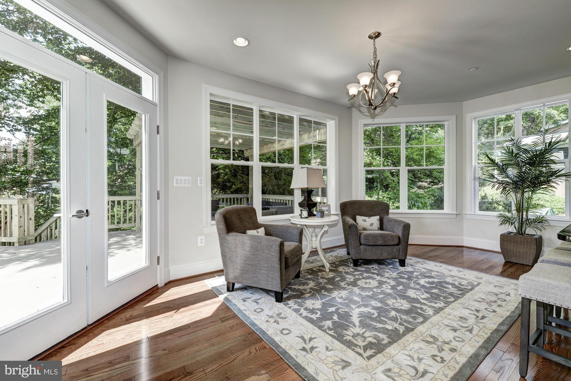 KENWOOD PARK - Residential