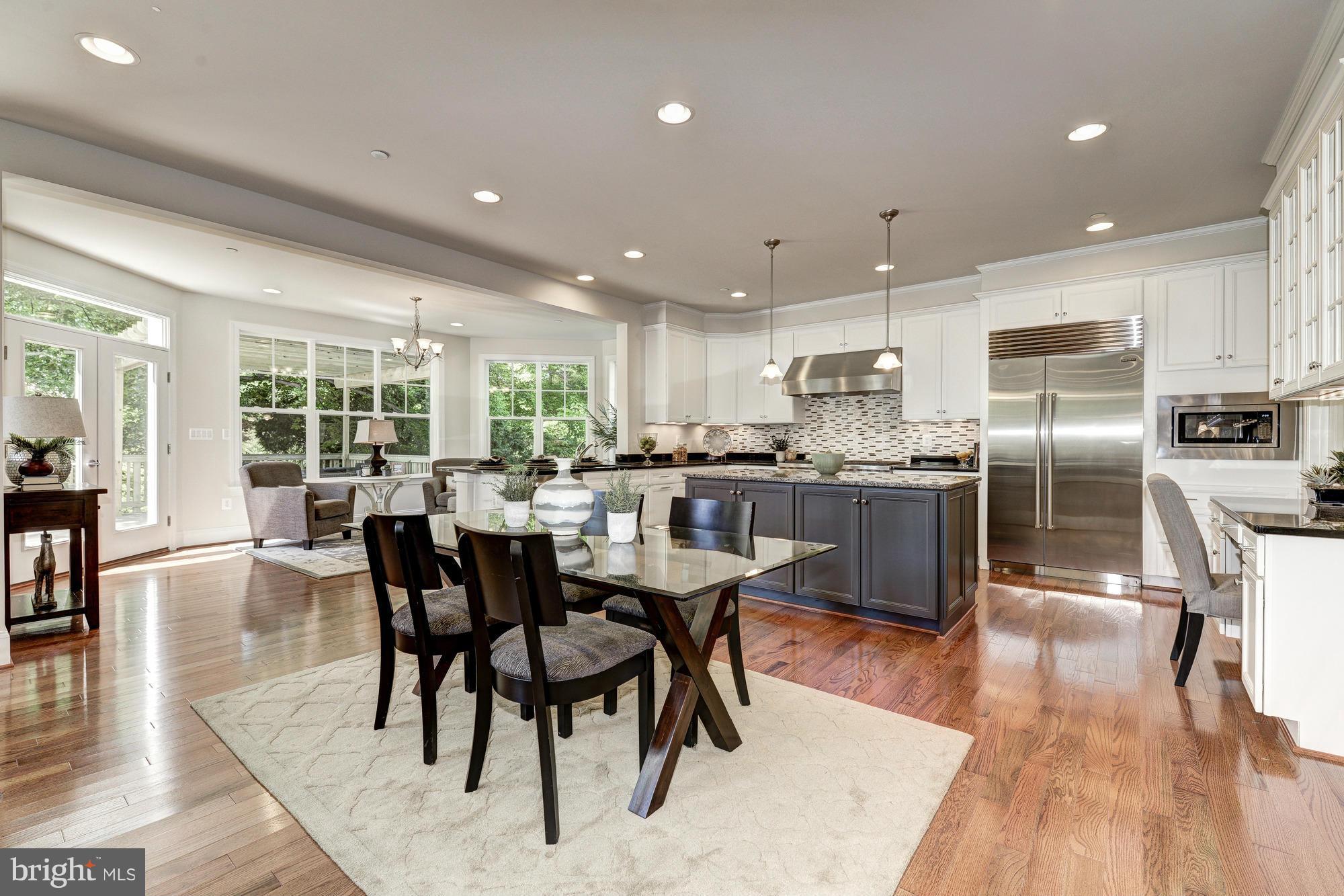 KENWOOD PARK - Residential