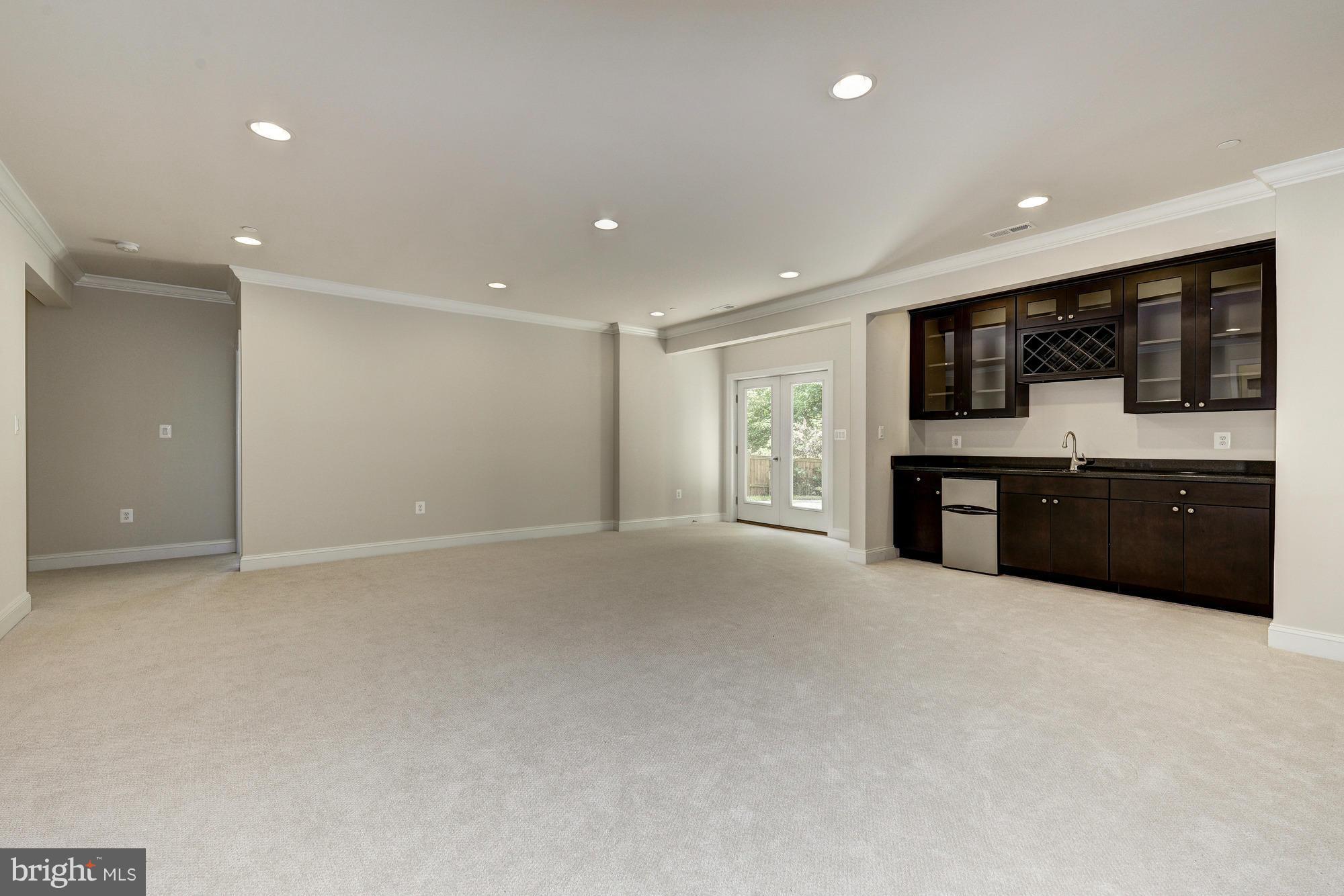 KENWOOD PARK - Residential