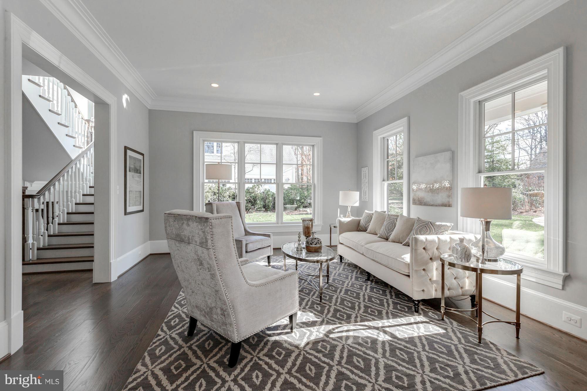 LANGLEY FOREST - Residential