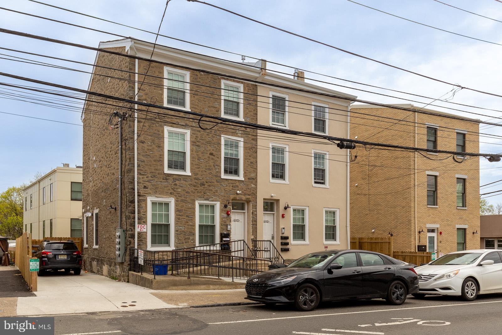 ROXBOROUGH - Residential Lease