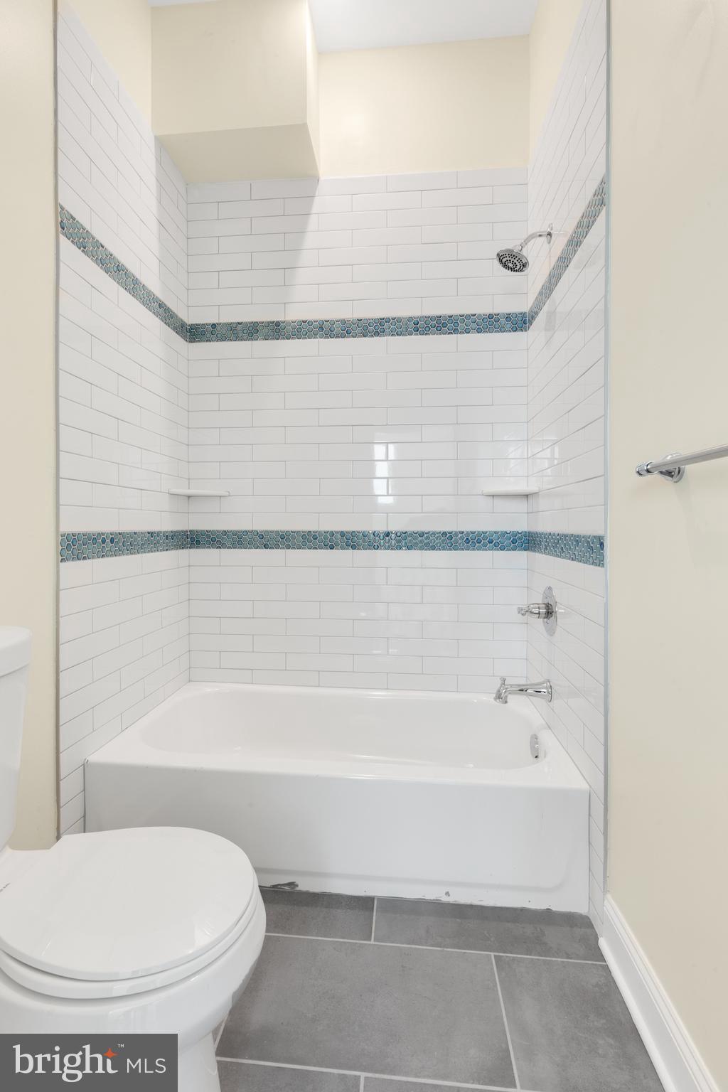 ROXBOROUGH - Residential Lease