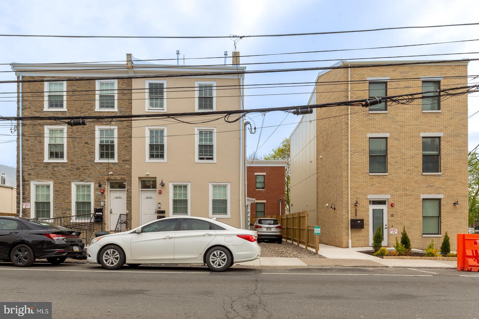 ROXBOROUGH - Residential Lease