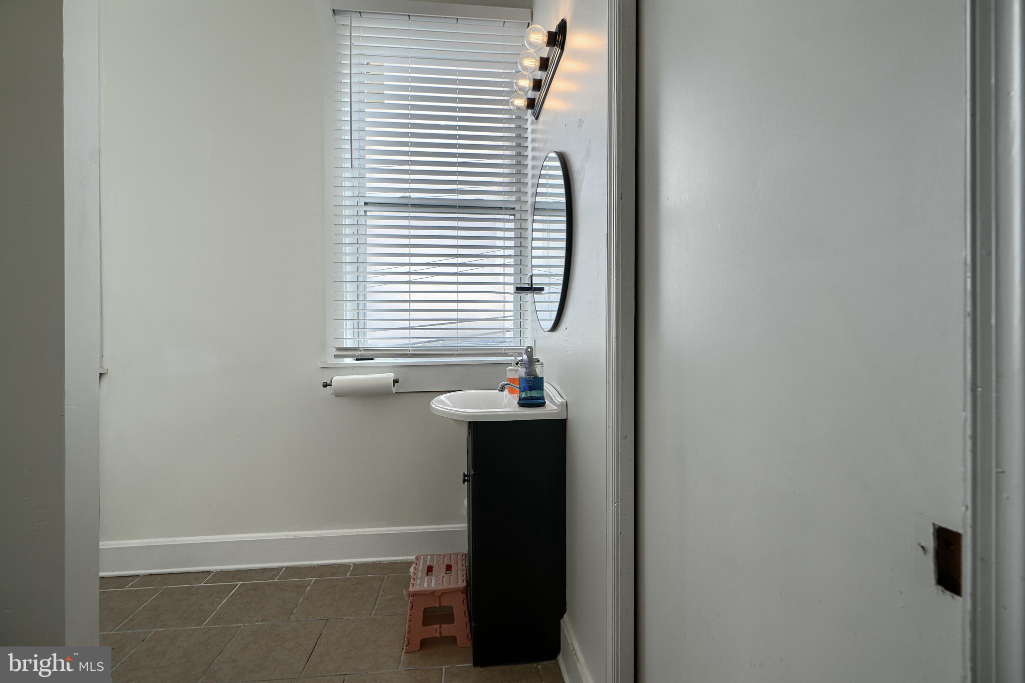 REISTERSTOWN - Commercial Sale