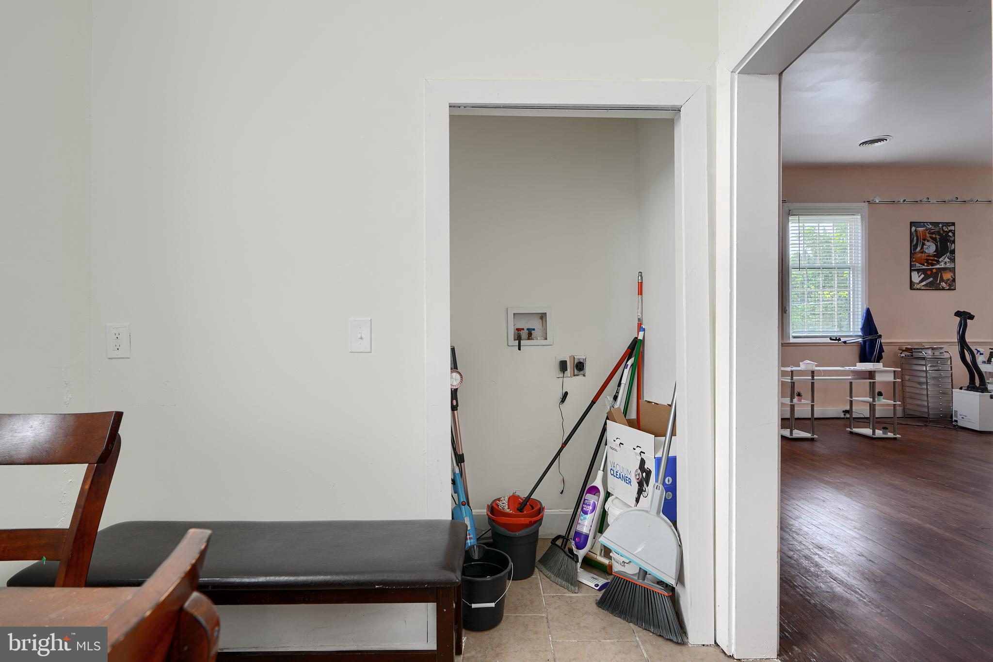 REISTERSTOWN - Commercial Sale