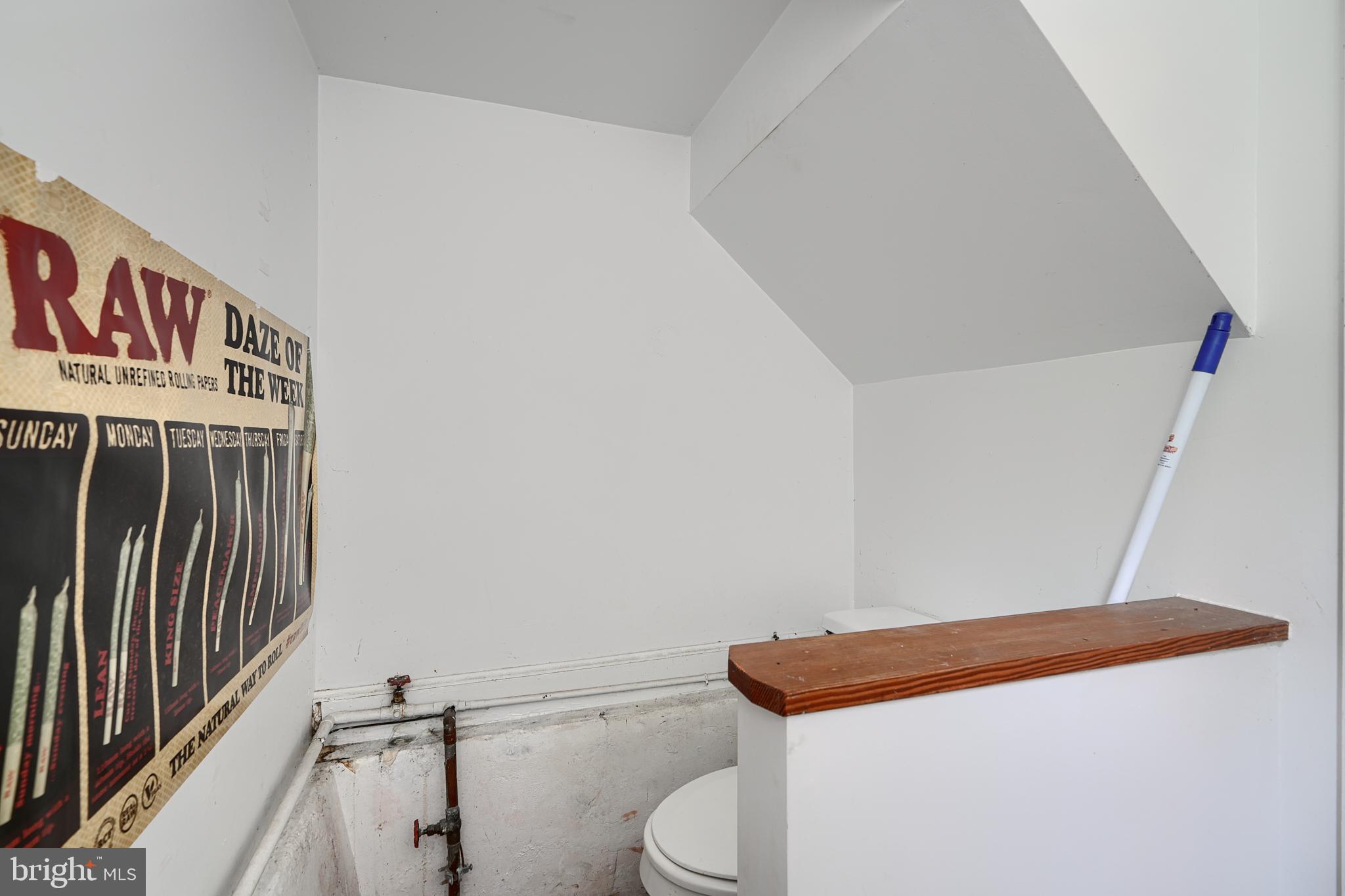 REISTERSTOWN - Commercial Sale