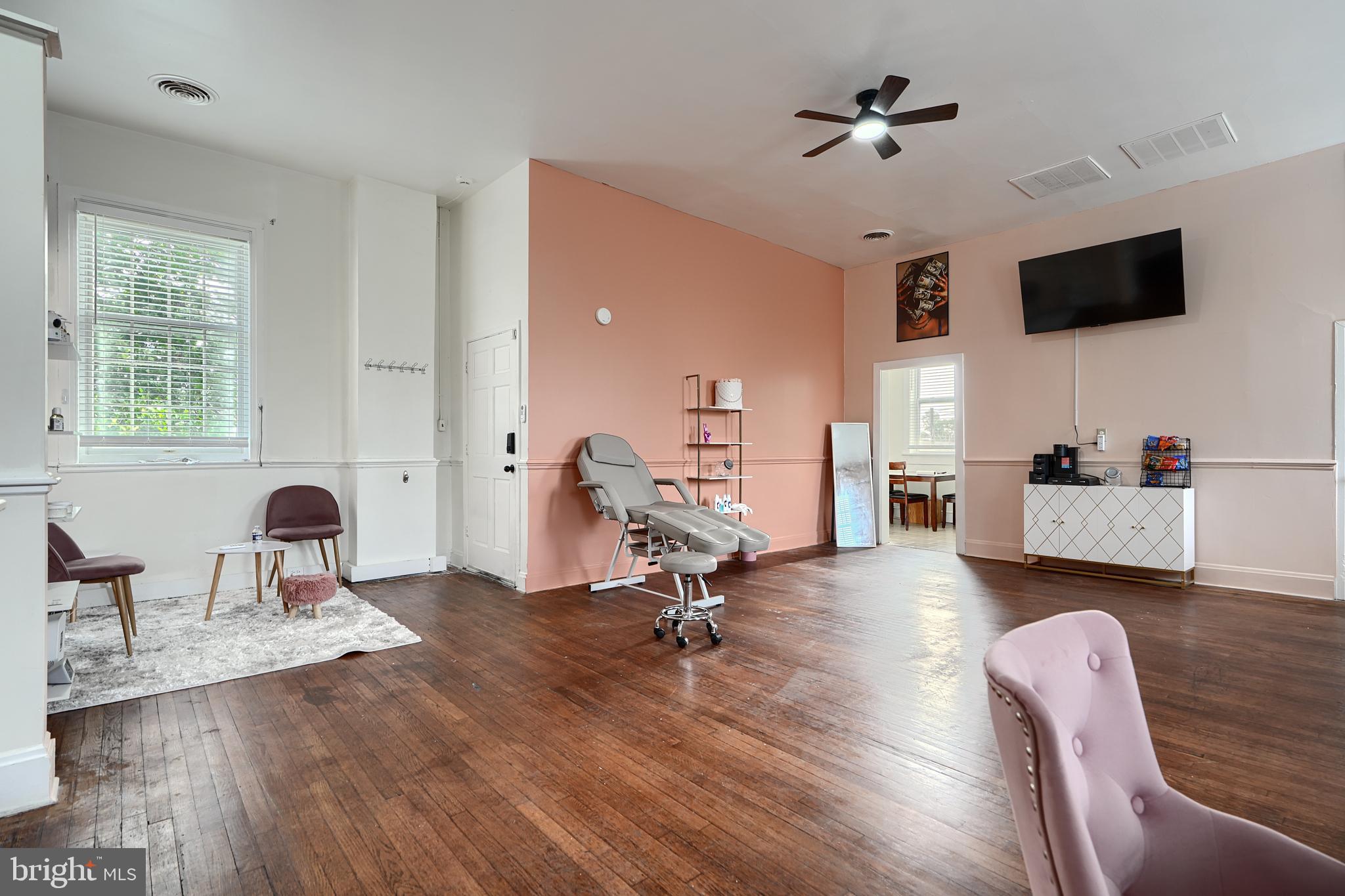 REISTERSTOWN - Commercial Sale