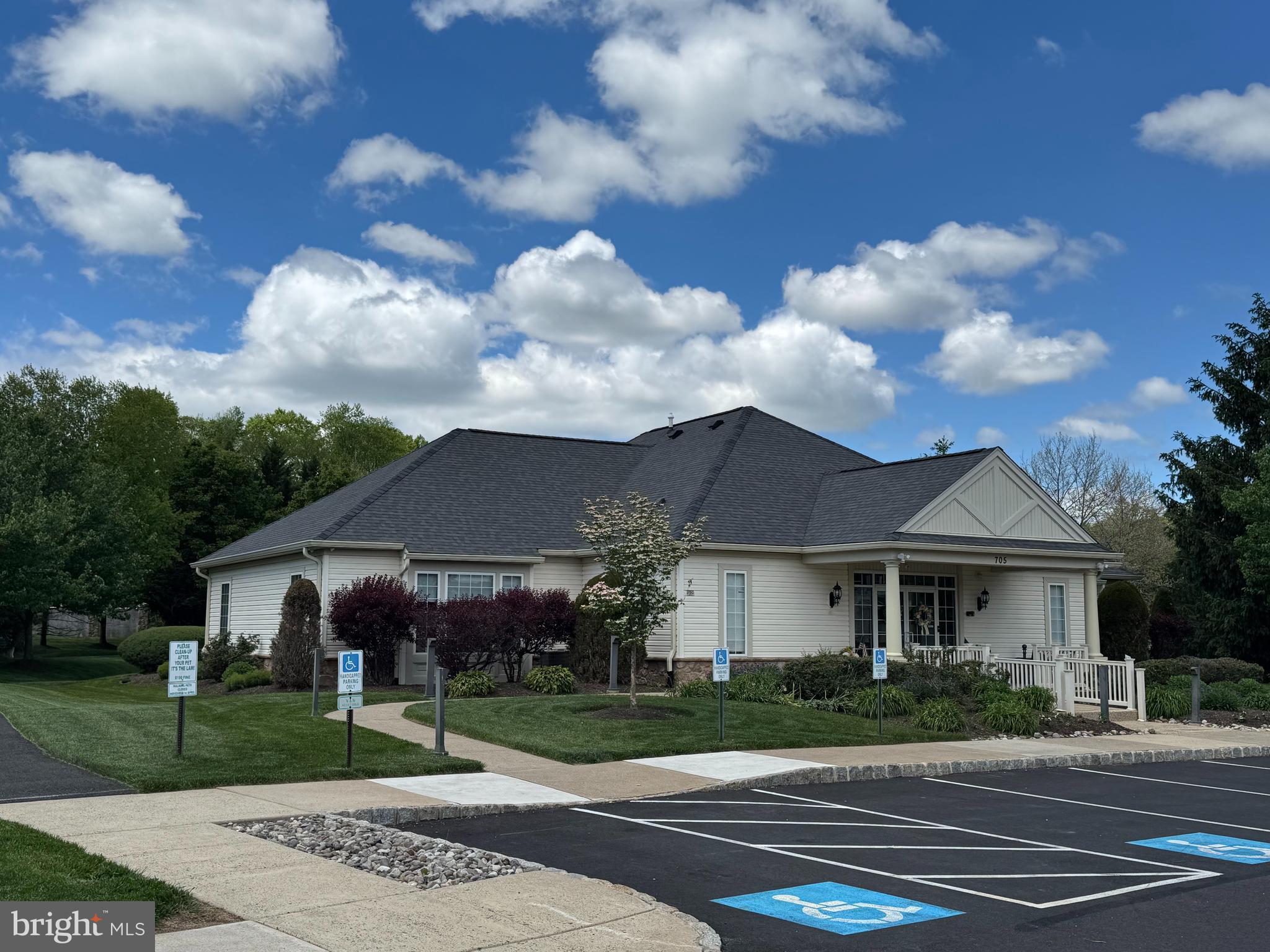 BLUESTONE CREEK - Residential