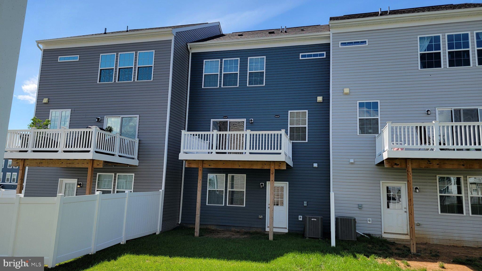 39 STAFFORD PLACE