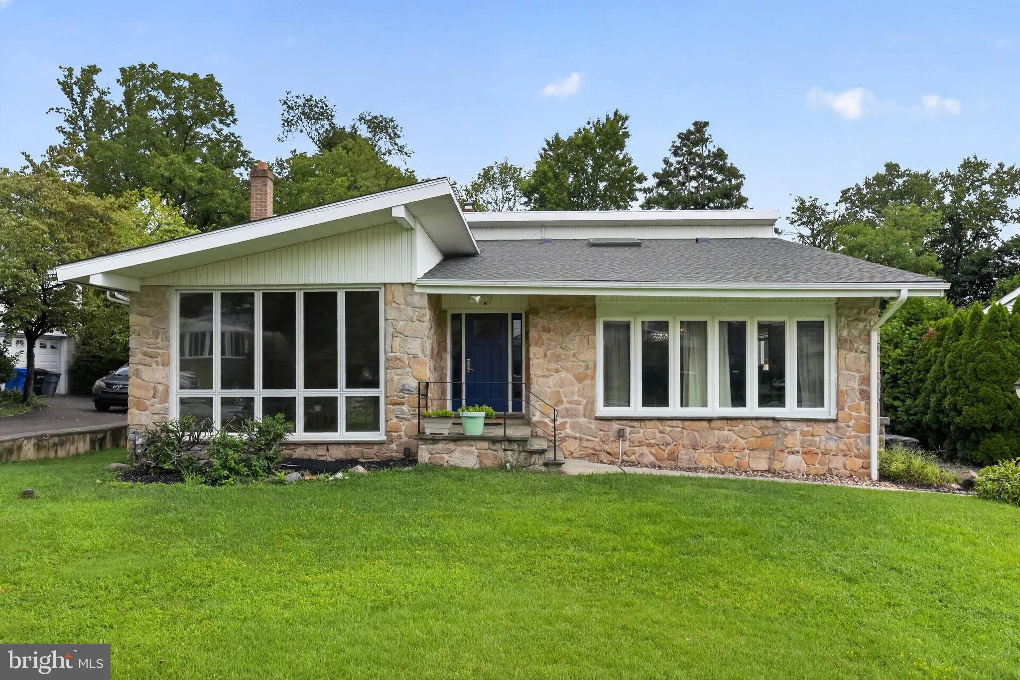 7931 Oak Hill Drive, Cheltenham, PA, 19012
