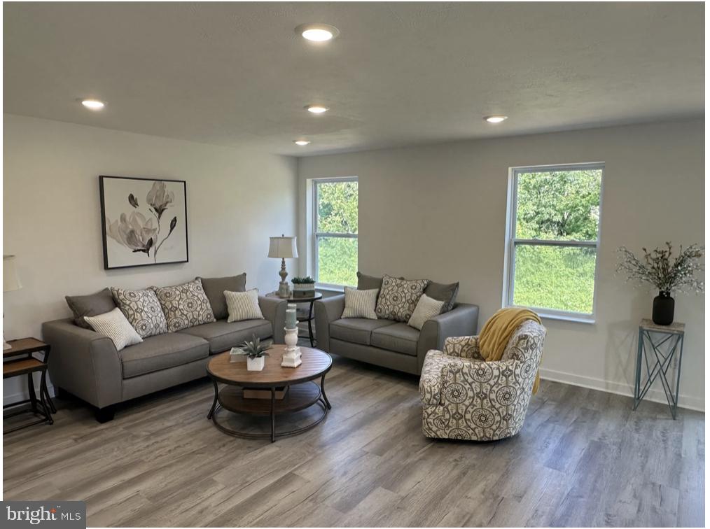 0 REGENT CIRCLE