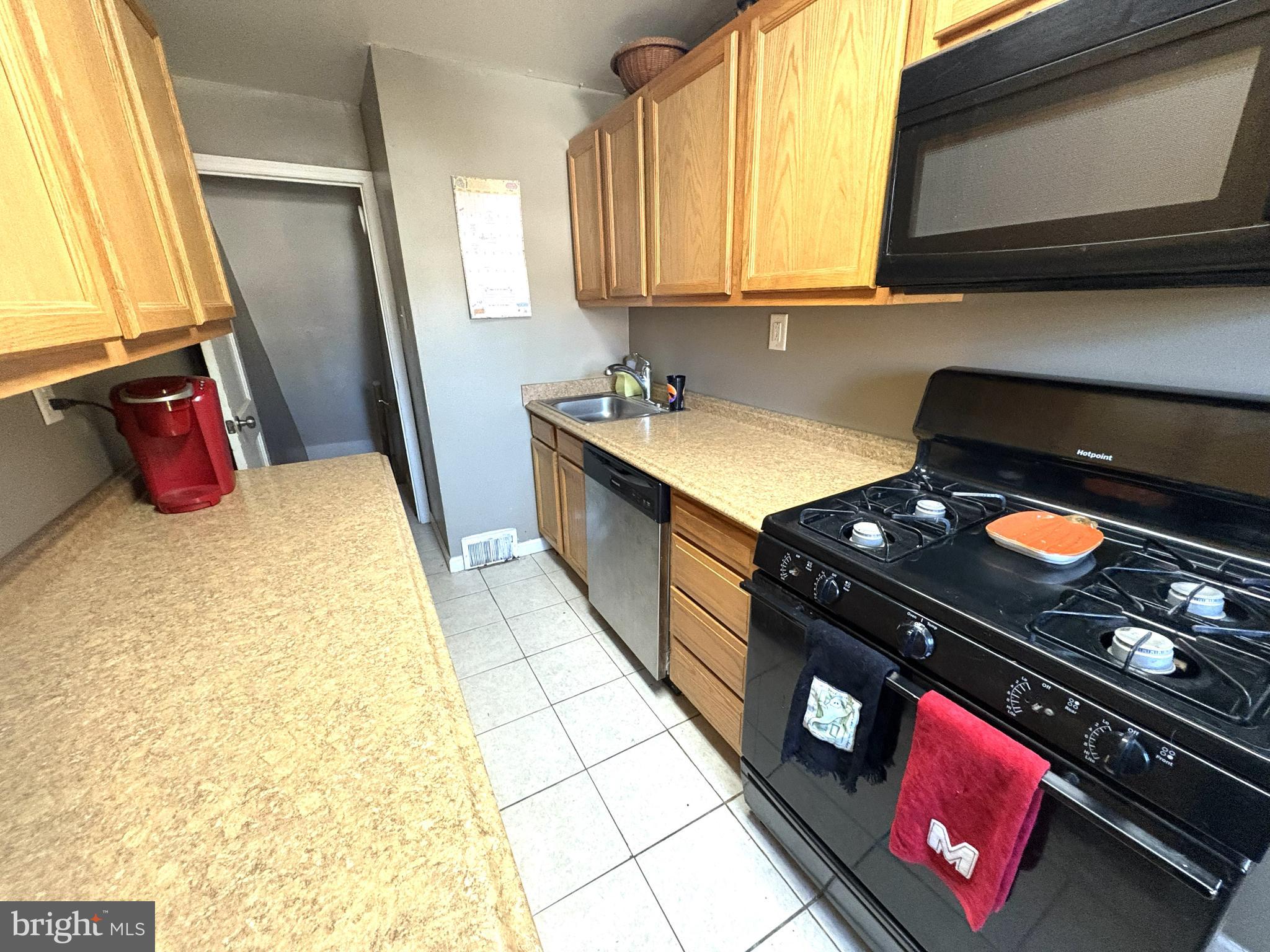 LEEDOM ESTS - Residential