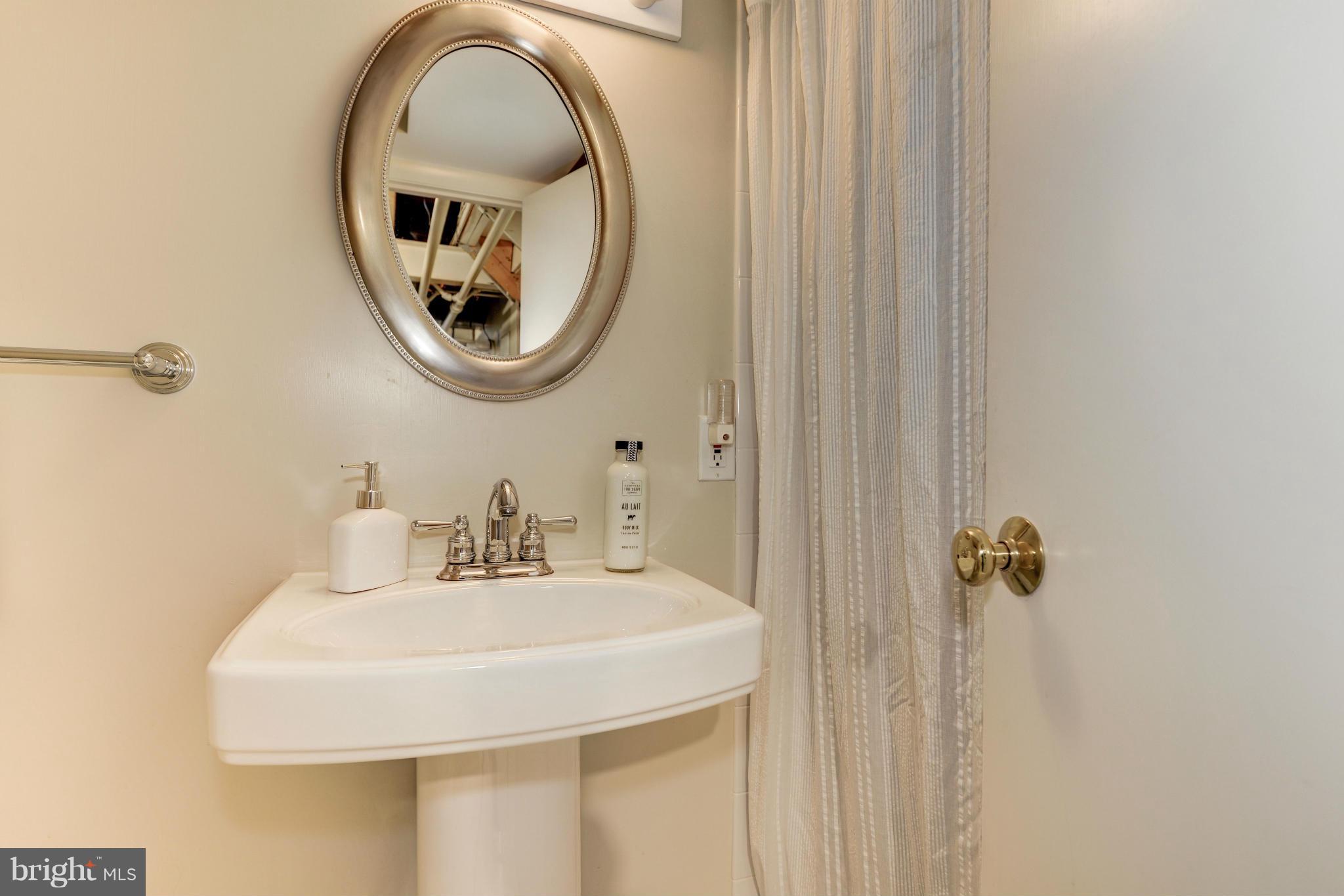 ROSEMONT/BRADDOCK HEIGHTS - Residential