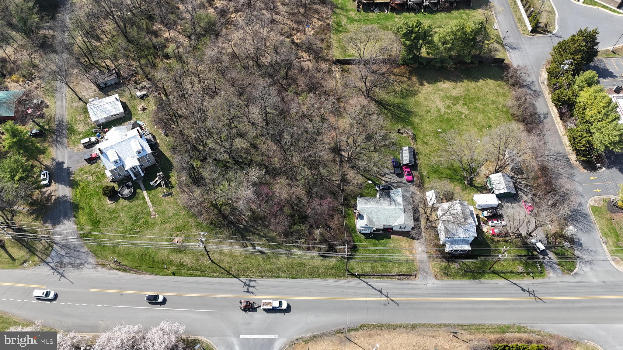 821,829,839, and 851 FOX DRIVE