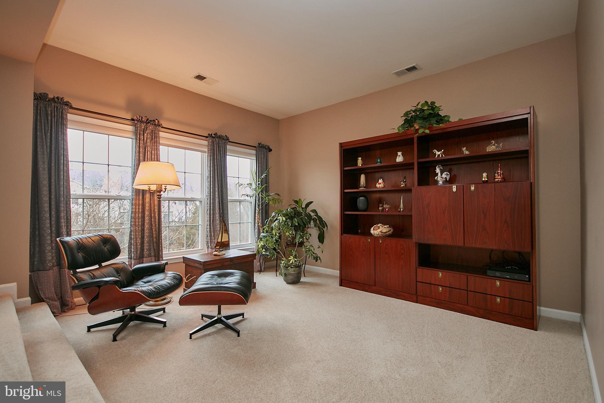 GREAT OAK - Residential