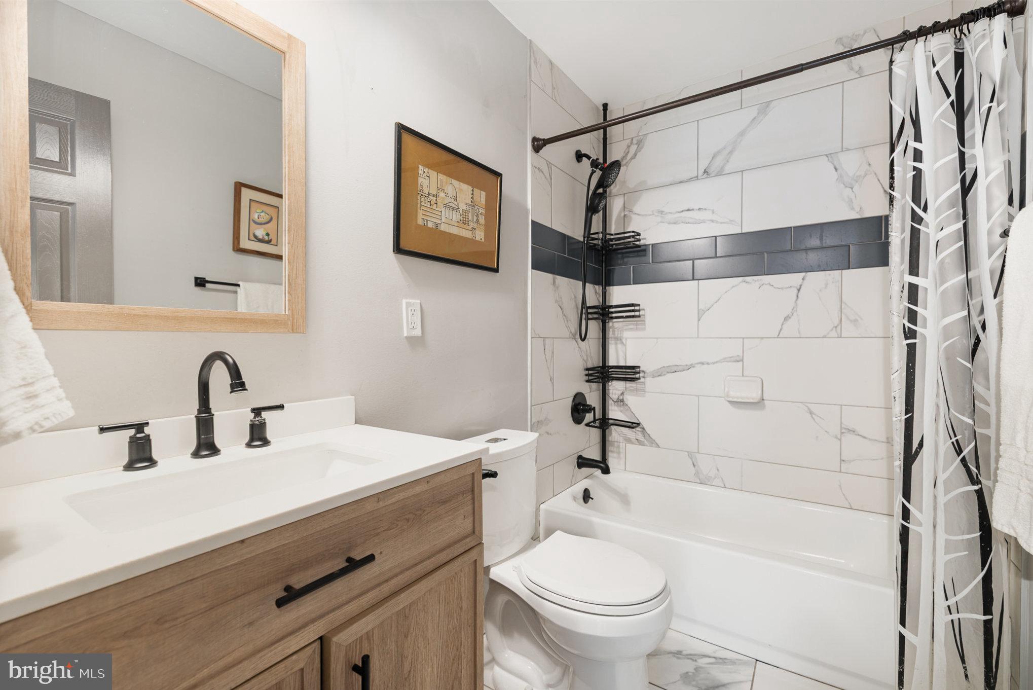 MIDDLE RIVER - Residential Lease