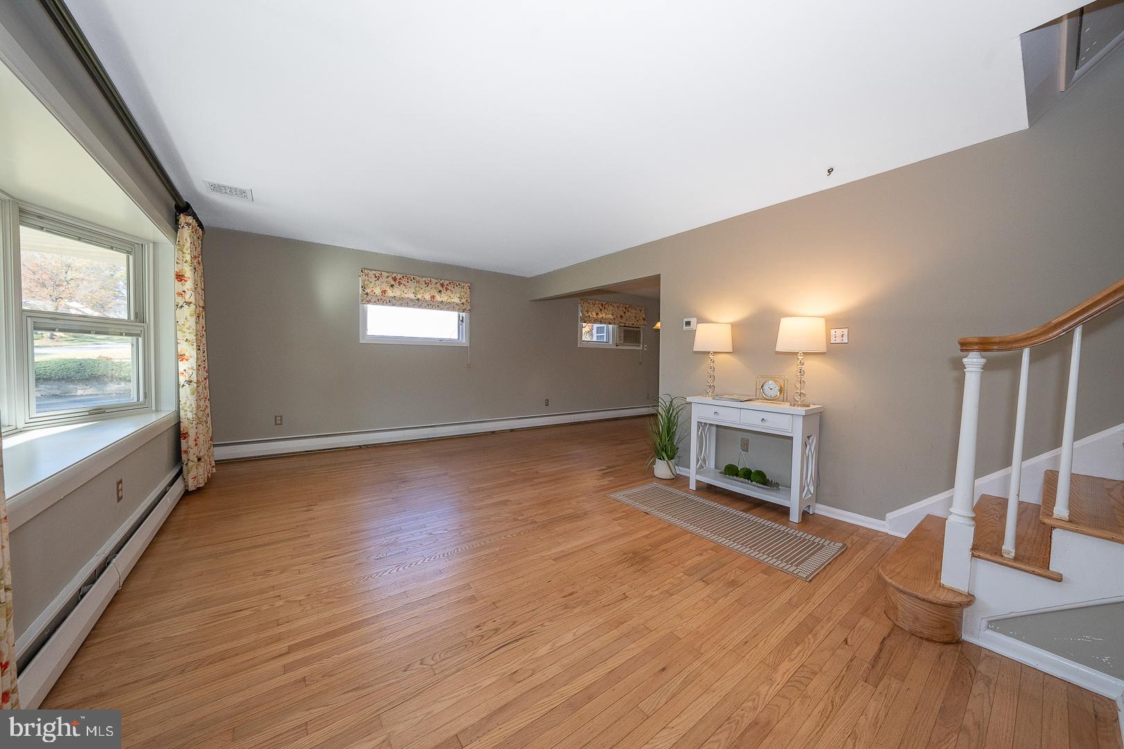 PAOLI GARDENS - Residential