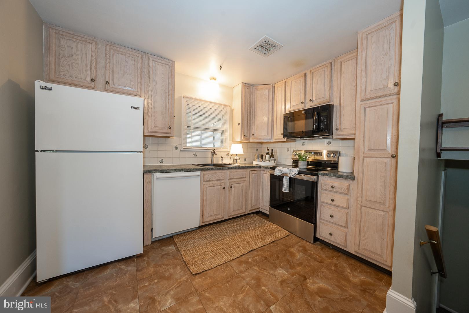 PAOLI GARDENS - Residential