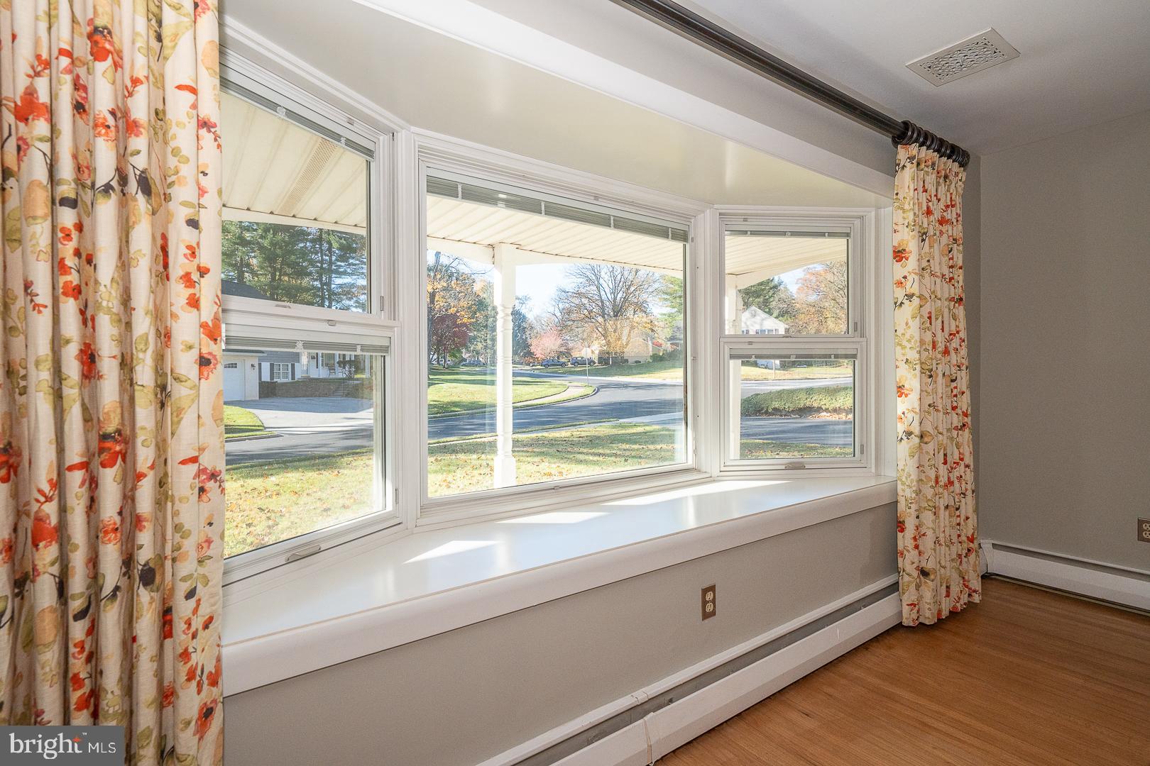 PAOLI GARDENS - Residential