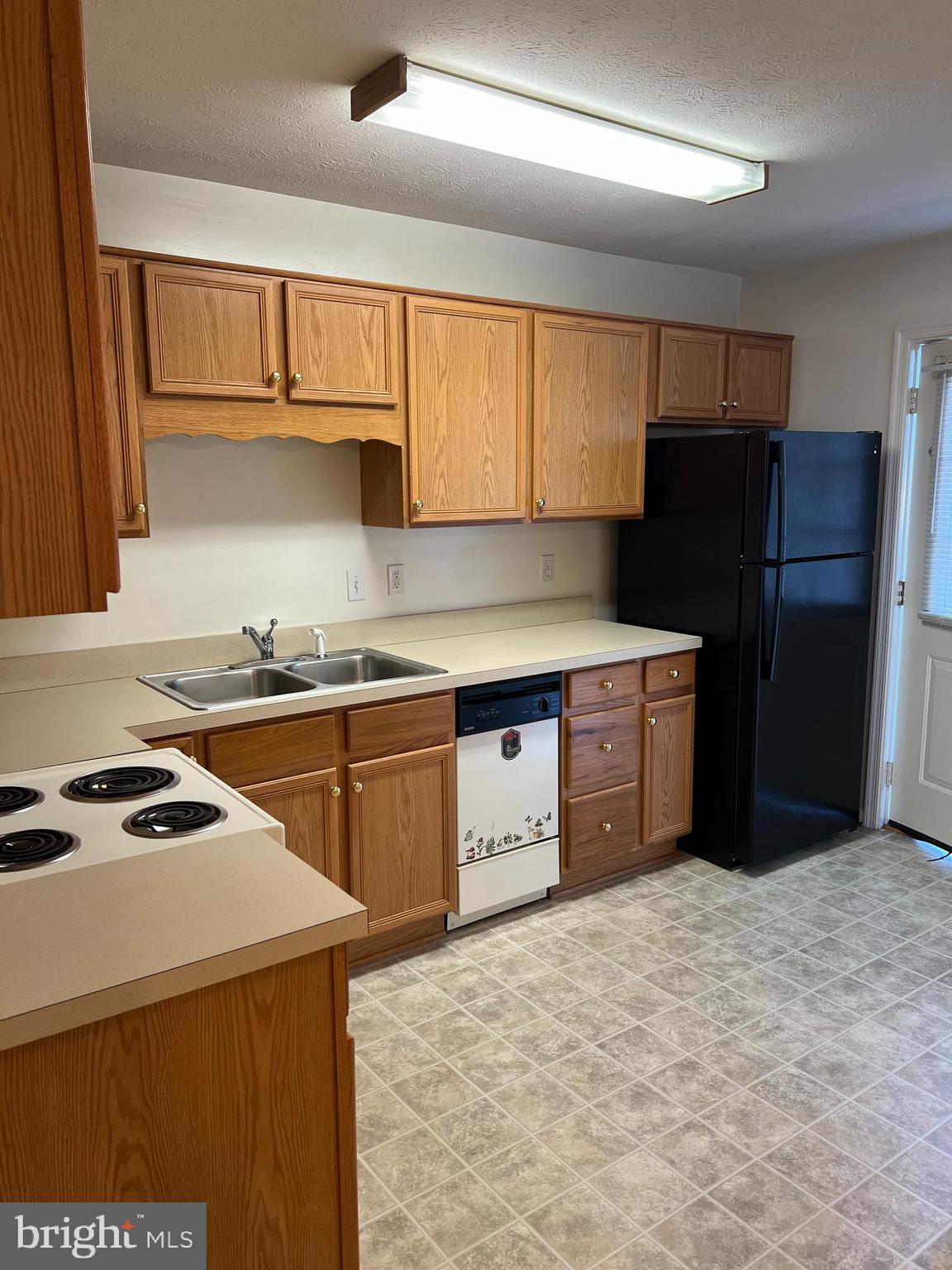5632 STRASBURG ROAD 3