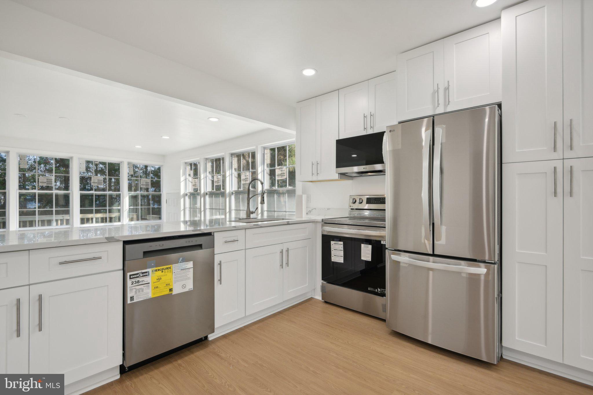 WESTMORELAND SHORES - Residential