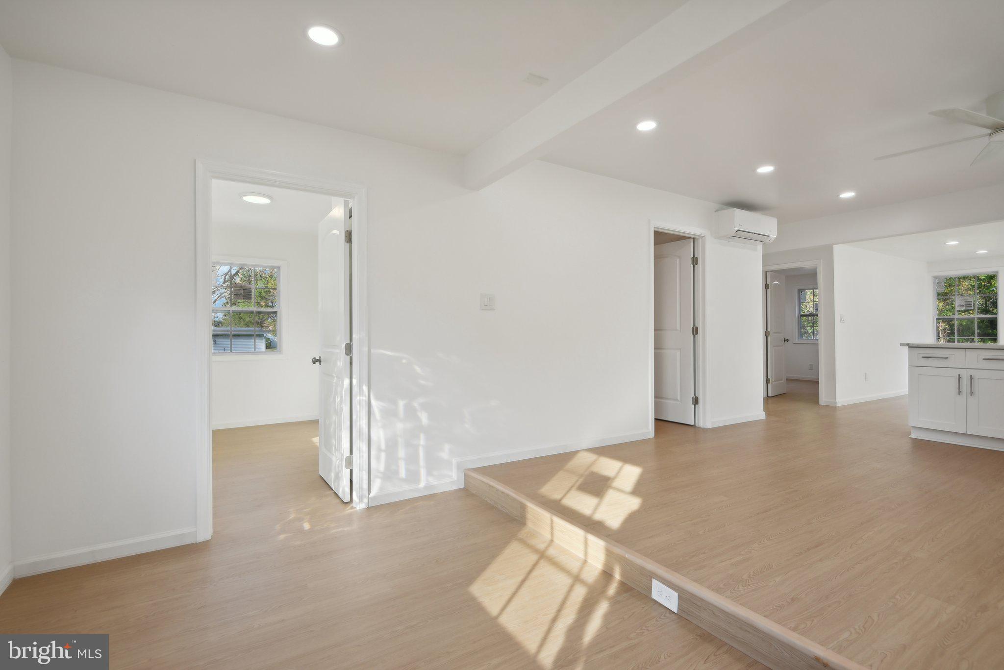 WESTMORELAND SHORES - Residential