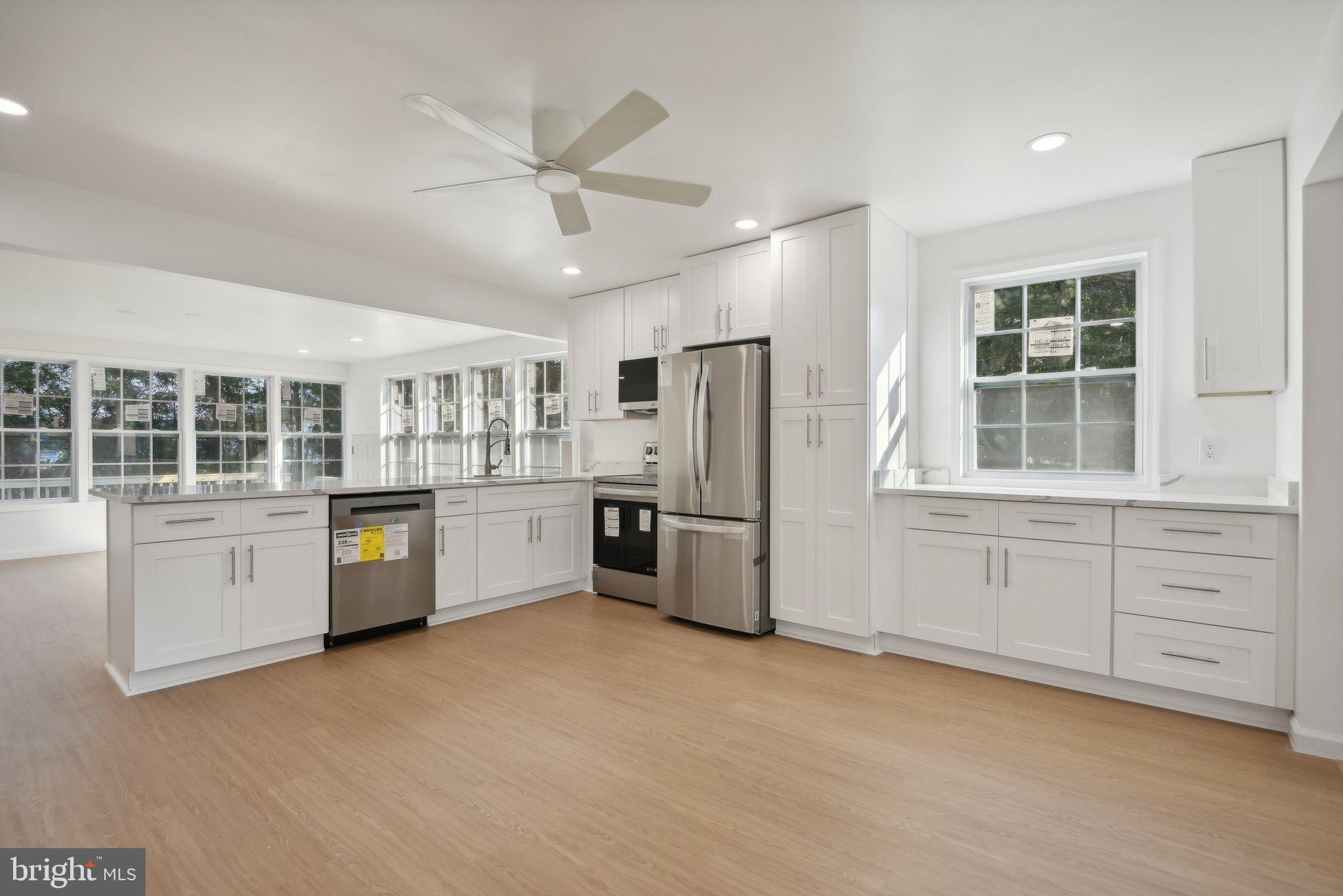 WESTMORELAND SHORES - Residential