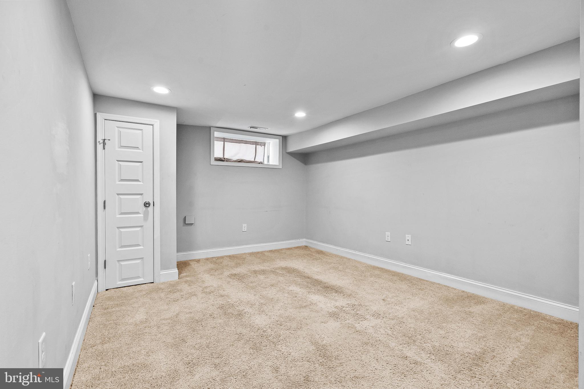 HIGHLANDTOWN - Residential