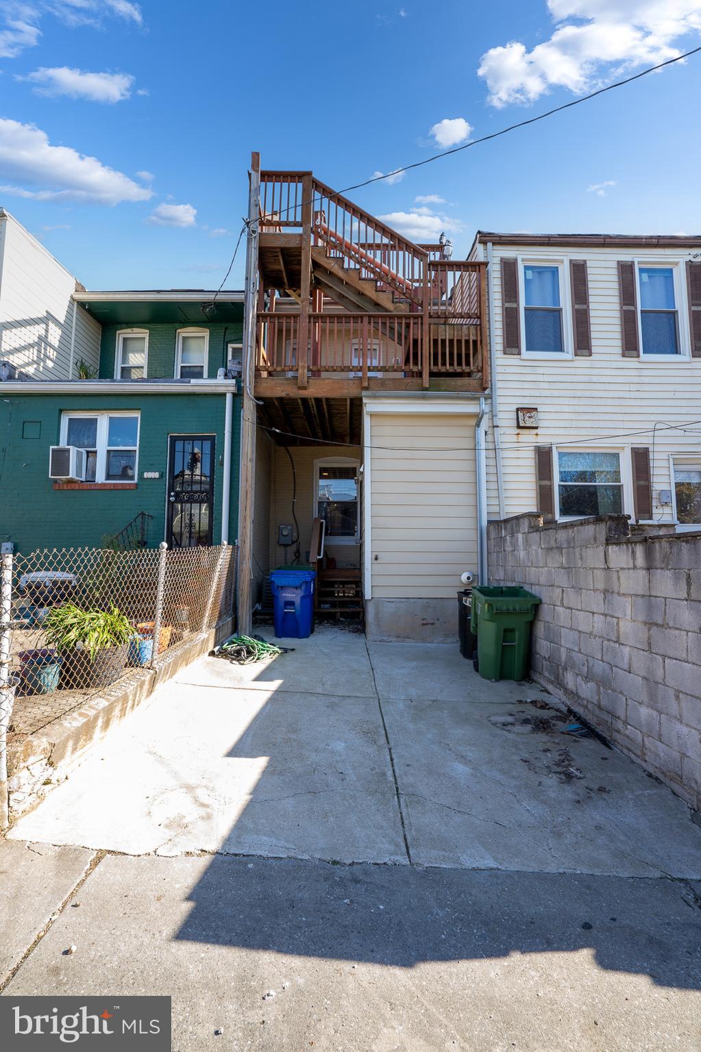 HIGHLANDTOWN - Residential