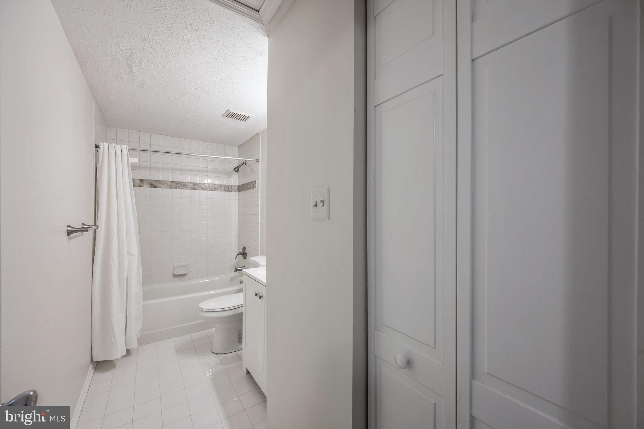 FEATHERHILL - Residential