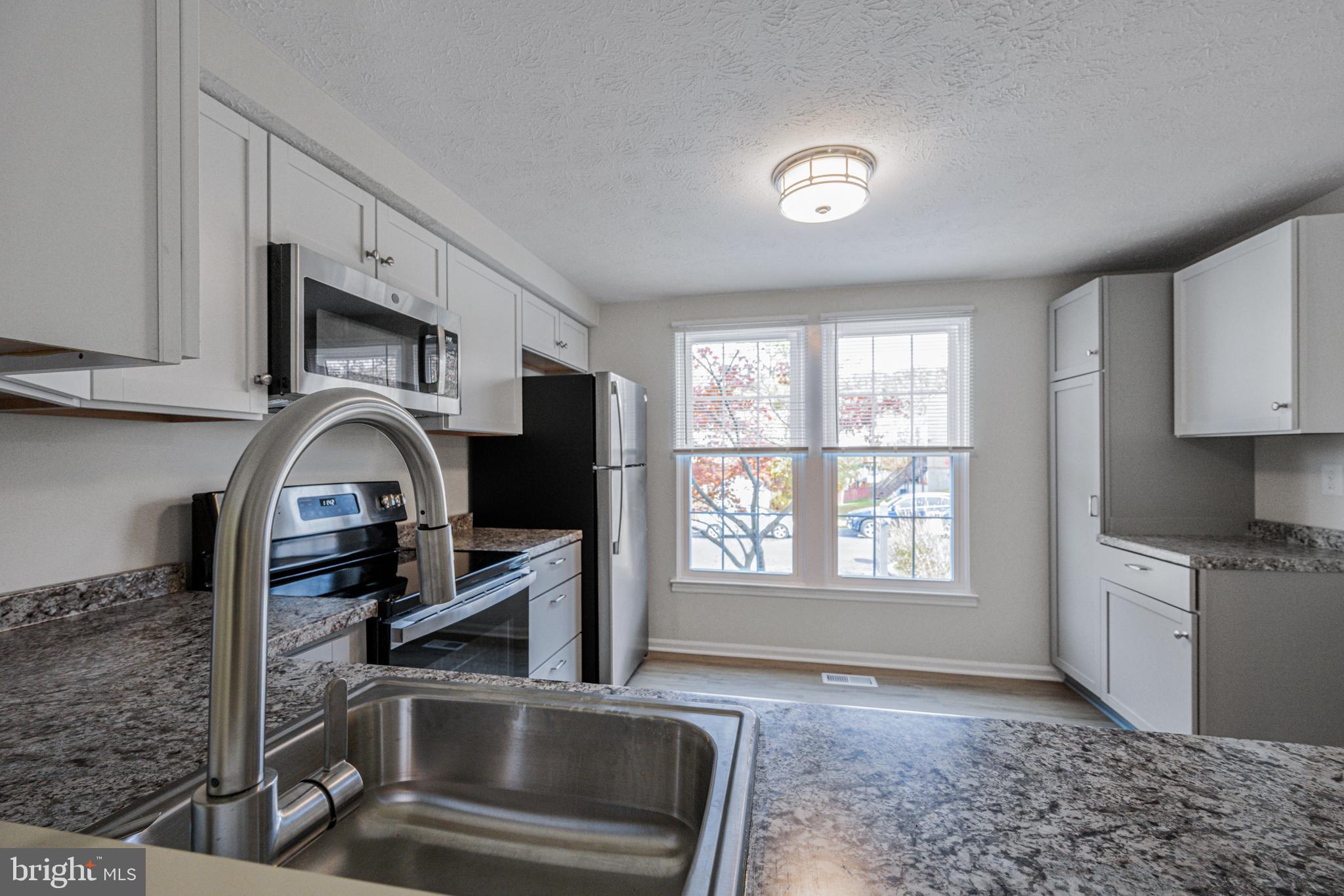 FEATHERHILL - Residential