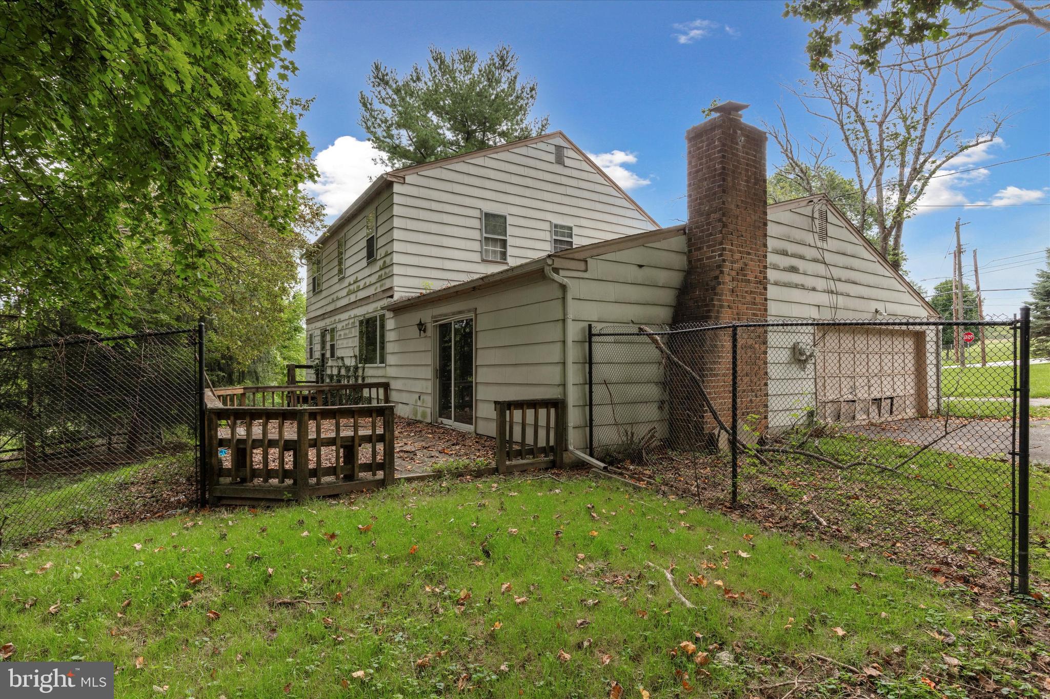 WAYNEWOOD - Residential