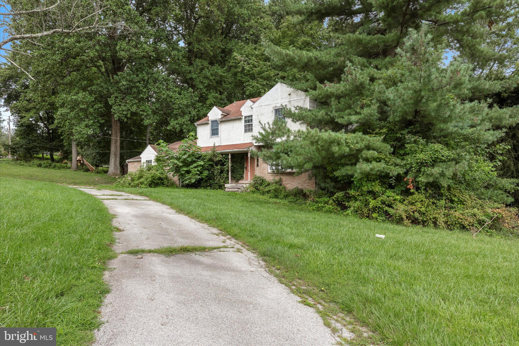 WAYNEWOOD - Residential